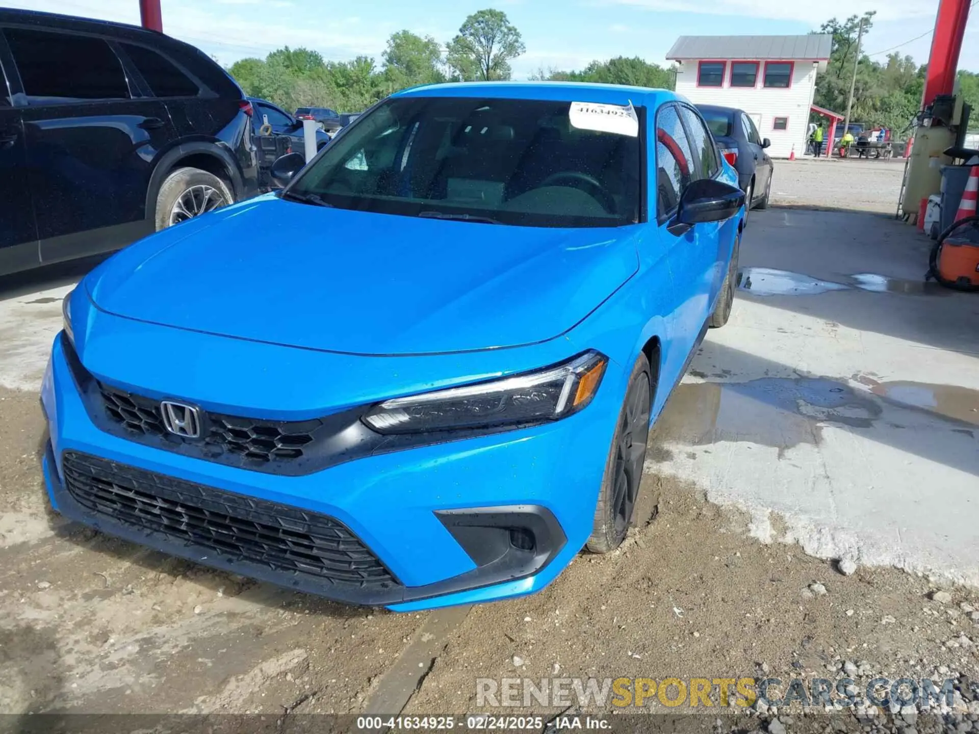 2 fotografías del automóvil dañado 19XFL2H87RE042211 HONDA CIVIC 2024