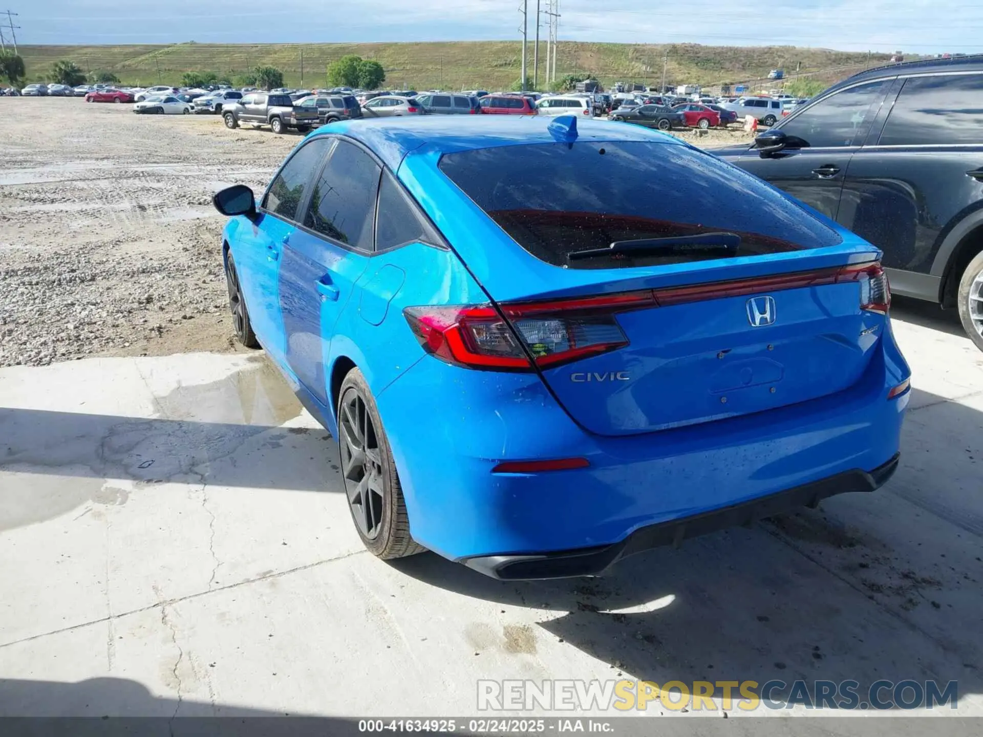 3 fotografías del automóvil dañado 19XFL2H87RE042211 HONDA CIVIC 2024