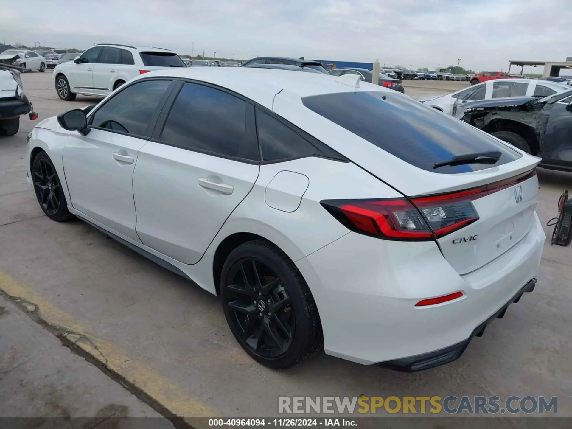 3 fotografías del automóvil dañado 19XFL2H88RE021853 HONDA CIVIC 2024