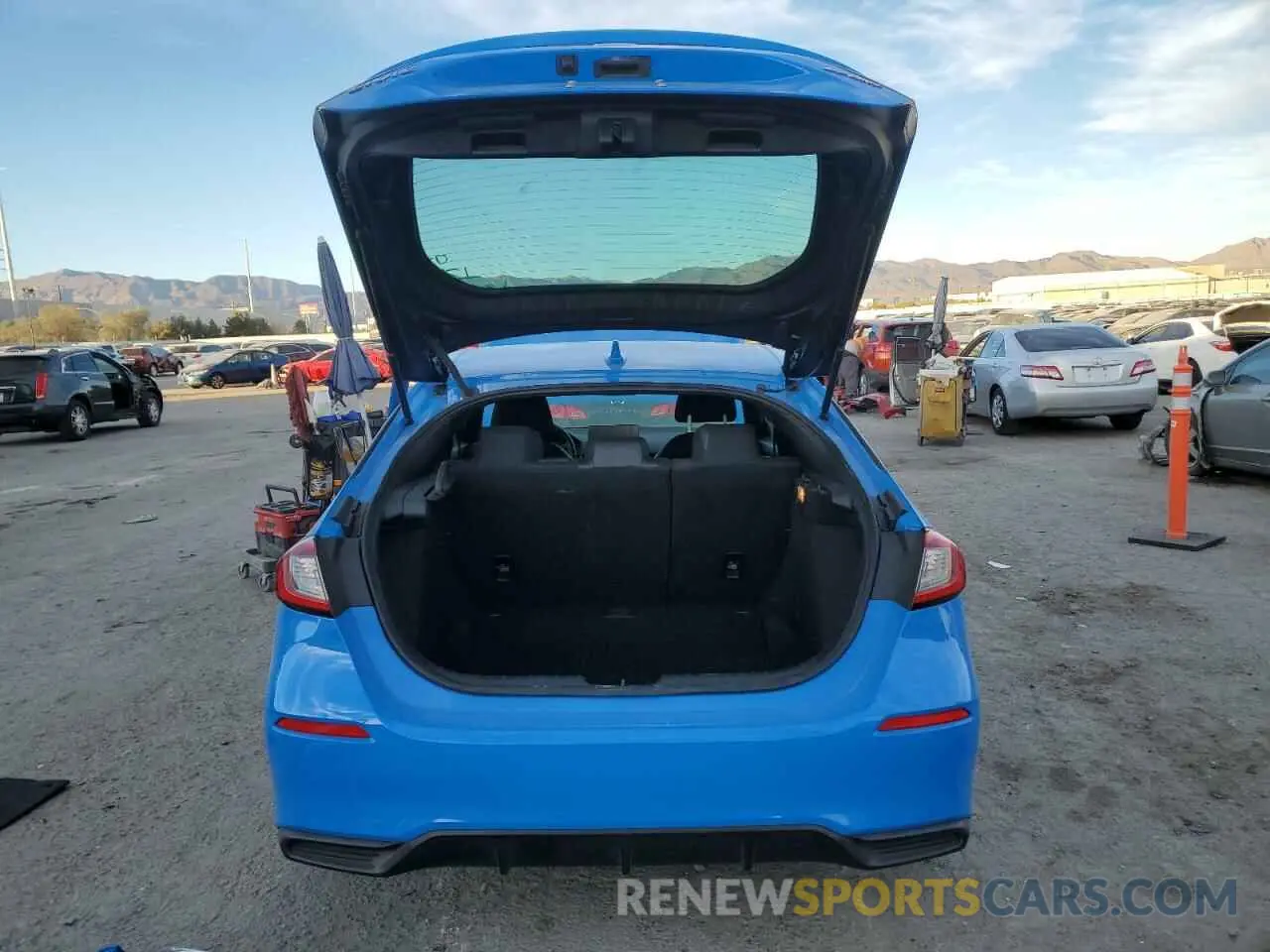 6 fotografías del automóvil dañado 19XFL2H88RE022128 HONDA CIVIC 2024
