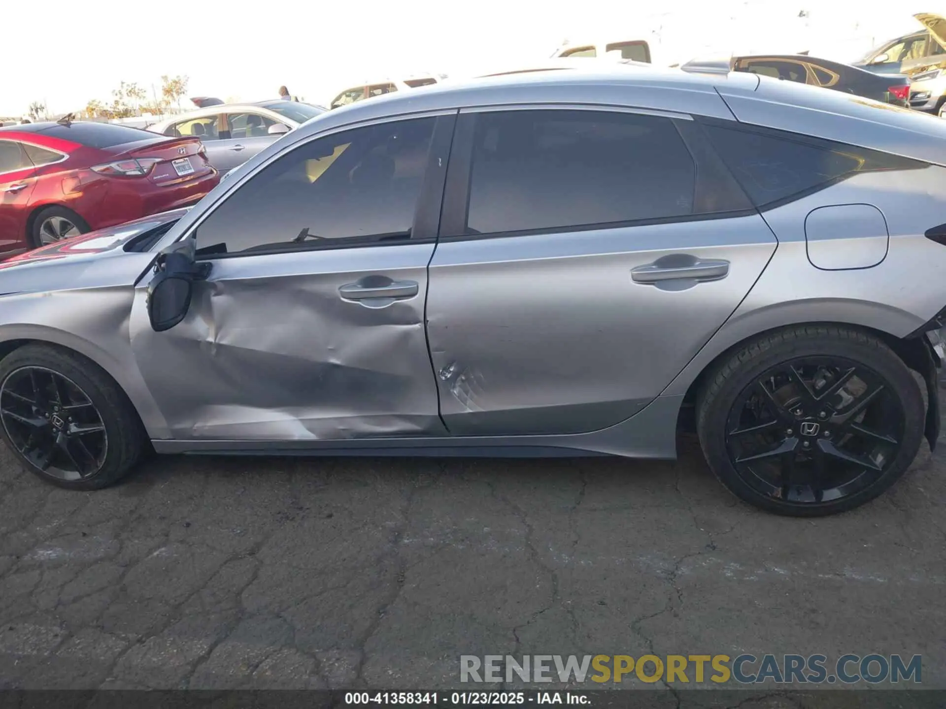 15 fotografías del automóvil dañado 19XFL2H89RE000767 HONDA CIVIC 2024
