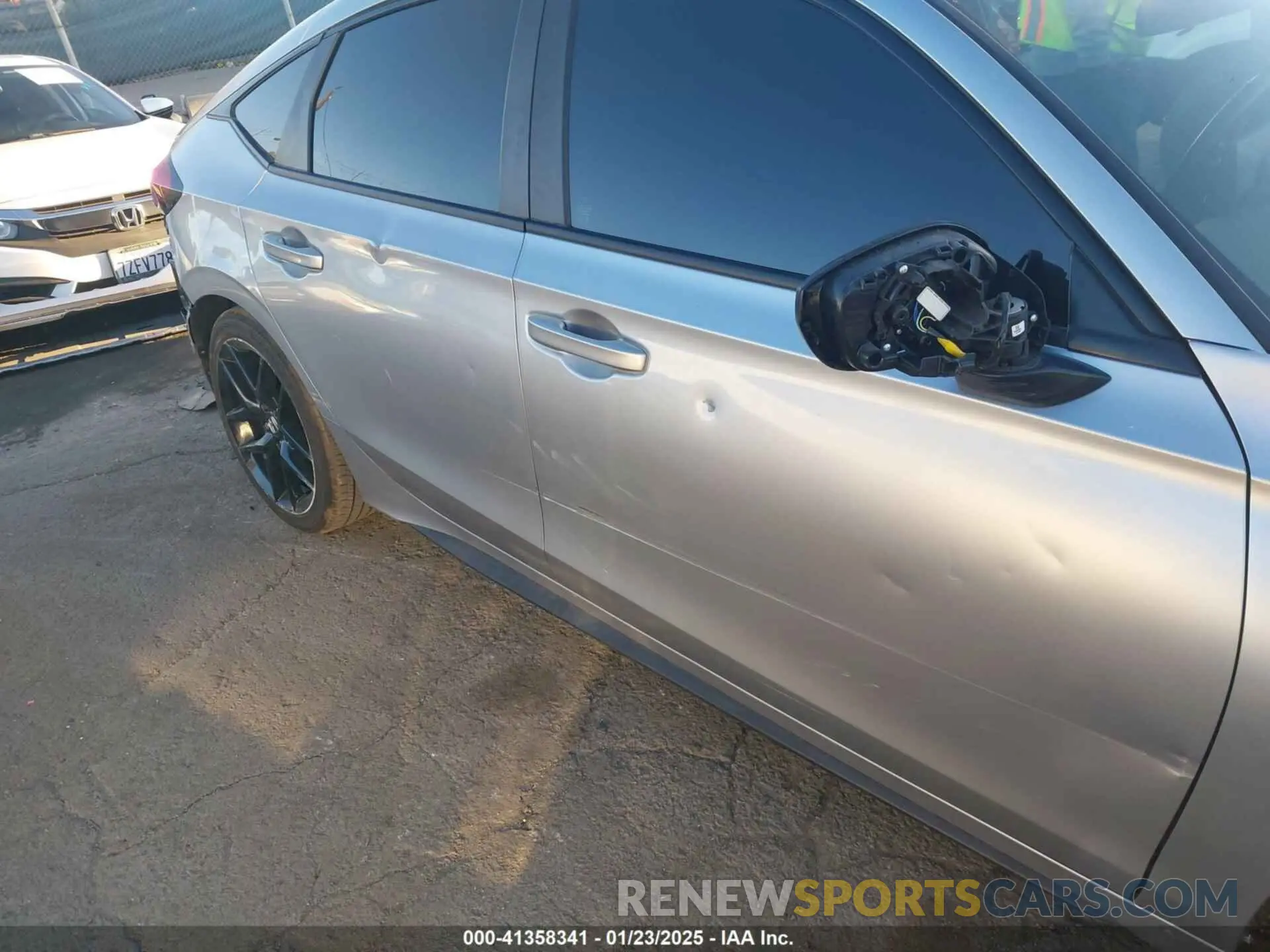 20 fotografías del automóvil dañado 19XFL2H89RE000767 HONDA CIVIC 2024