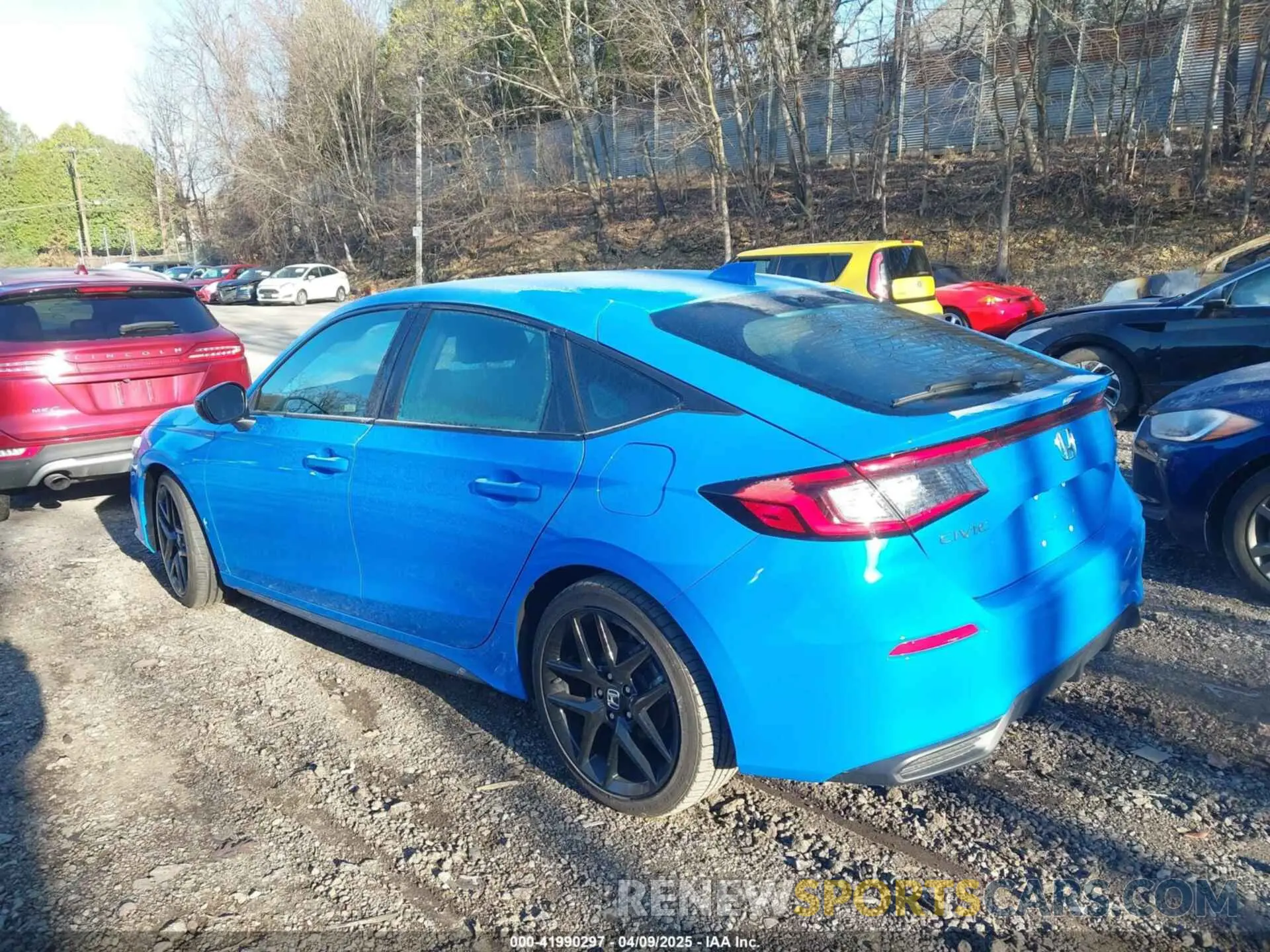 3 fotografías del automóvil dañado 19XFL2H89RE003104 HONDA CIVIC 2024