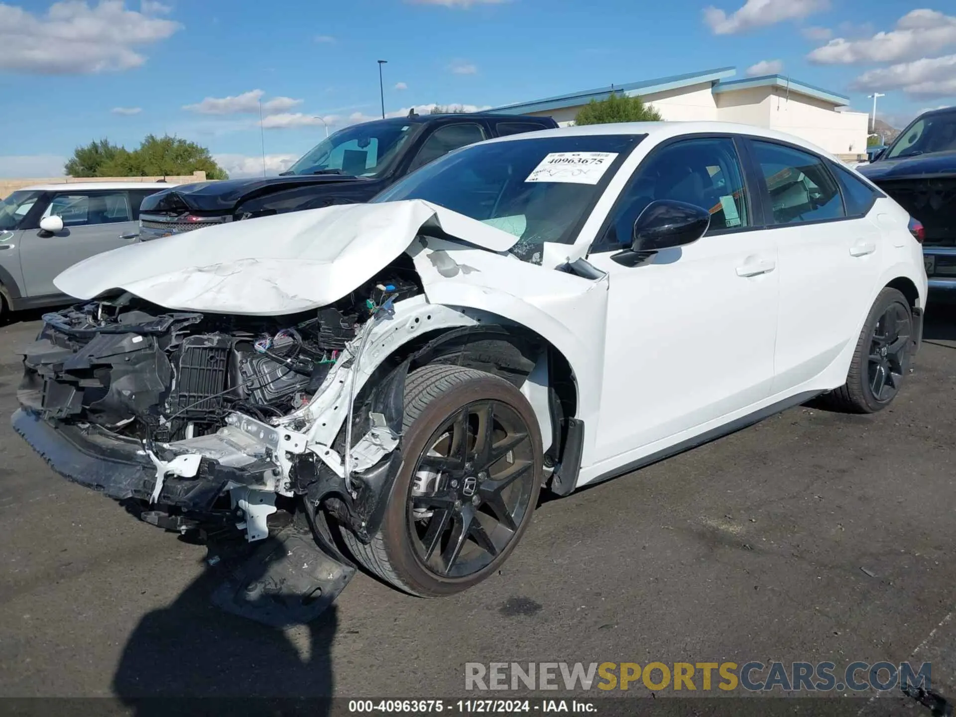 2 fotografías del automóvil dañado 19XFL2H89RE015009 HONDA CIVIC 2024