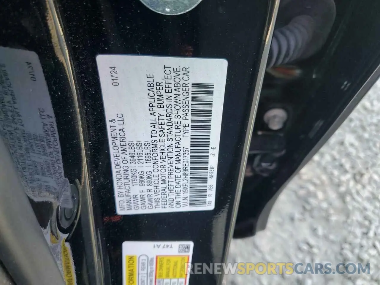 12 fotografías del automóvil dañado 19XFL2H89RE017357 HONDA CIVIC 2024