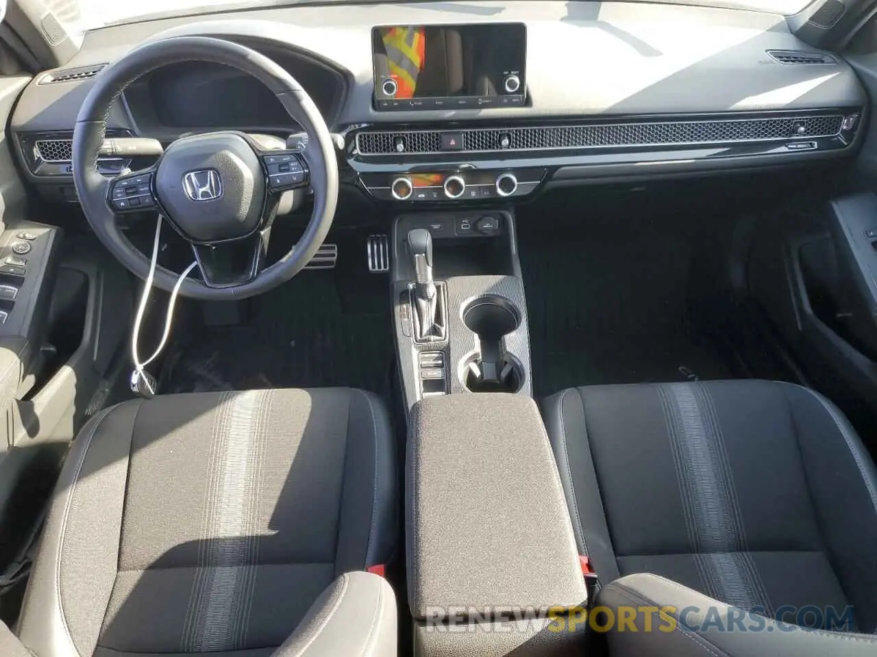 8 fotografías del automóvil dañado 19XFL2H89RE017357 HONDA CIVIC 2024