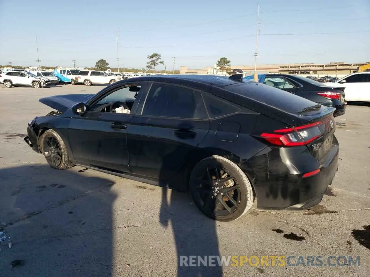 2 fotografías del automóvil dañado 19XFL2H89RE022753 HONDA CIVIC 2024