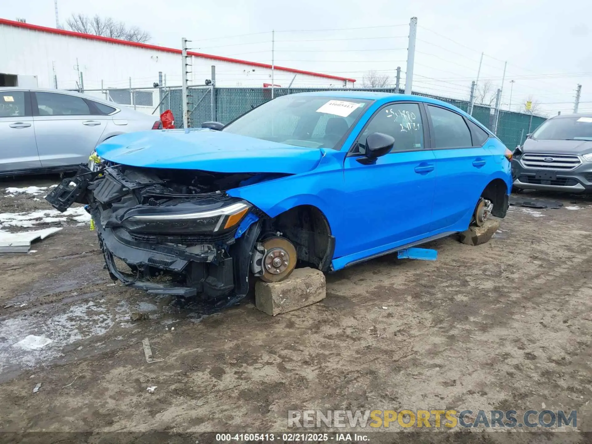 2 fotografías del automóvil dañado 19XFL2H89RE028259 HONDA CIVIC 2024