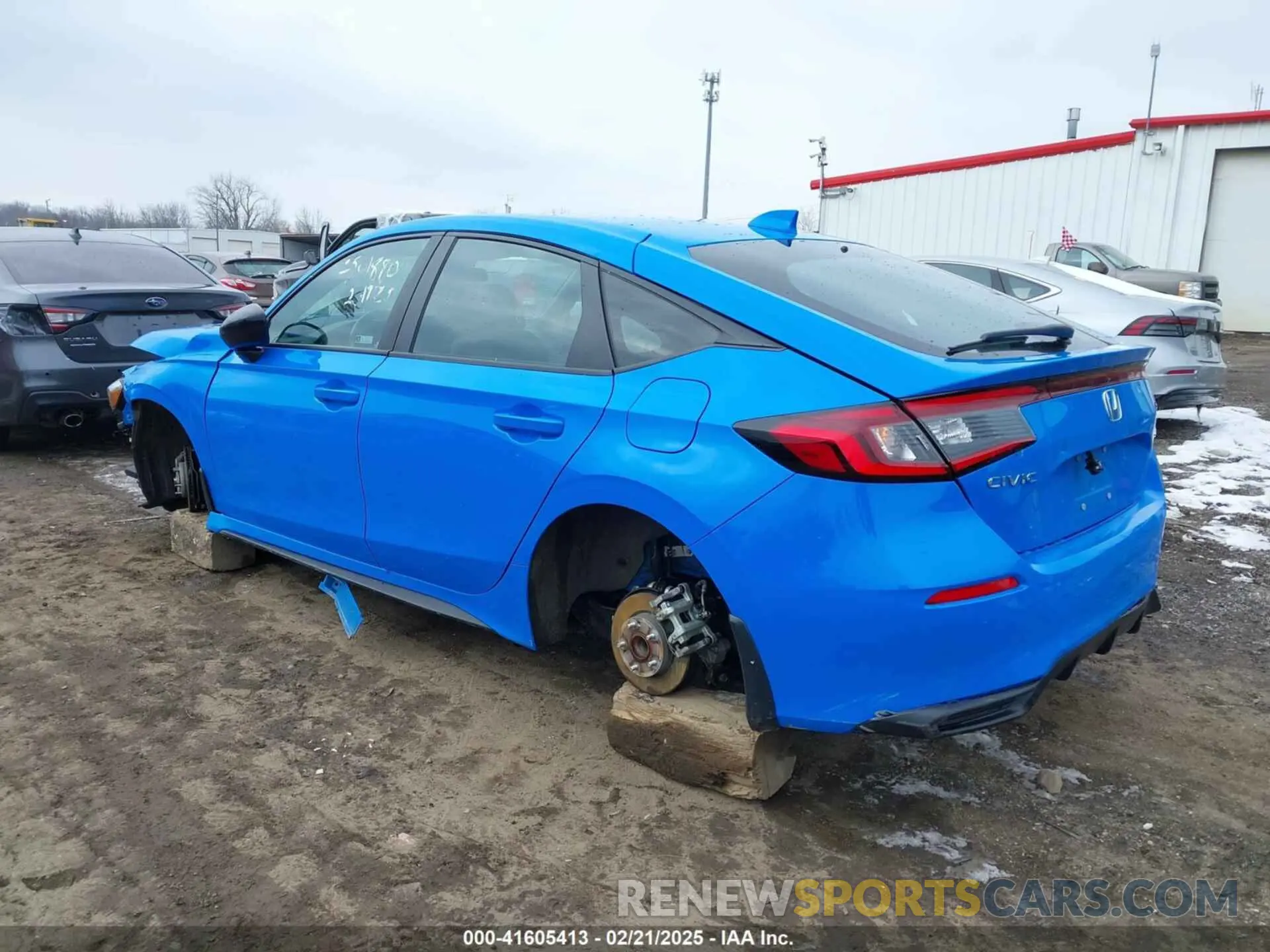 3 fotografías del automóvil dañado 19XFL2H89RE028259 HONDA CIVIC 2024