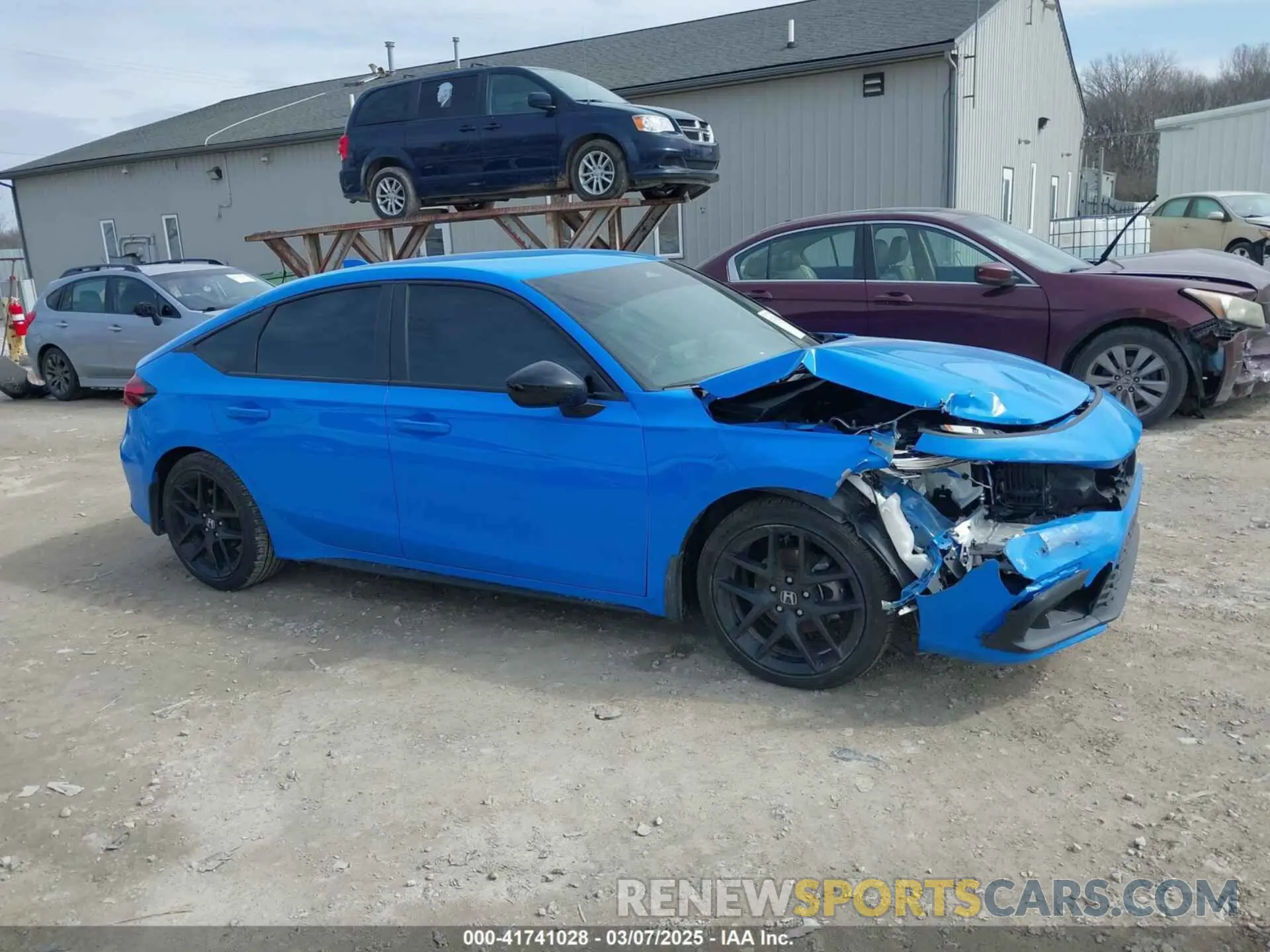 13 fotografías del automóvil dañado 19XFL2H89RE029735 HONDA CIVIC 2024