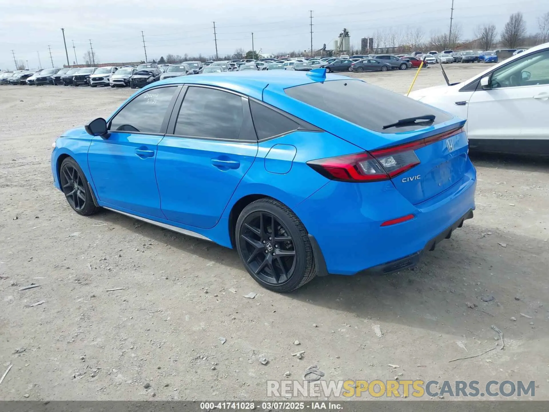 3 fotografías del automóvil dañado 19XFL2H89RE029735 HONDA CIVIC 2024