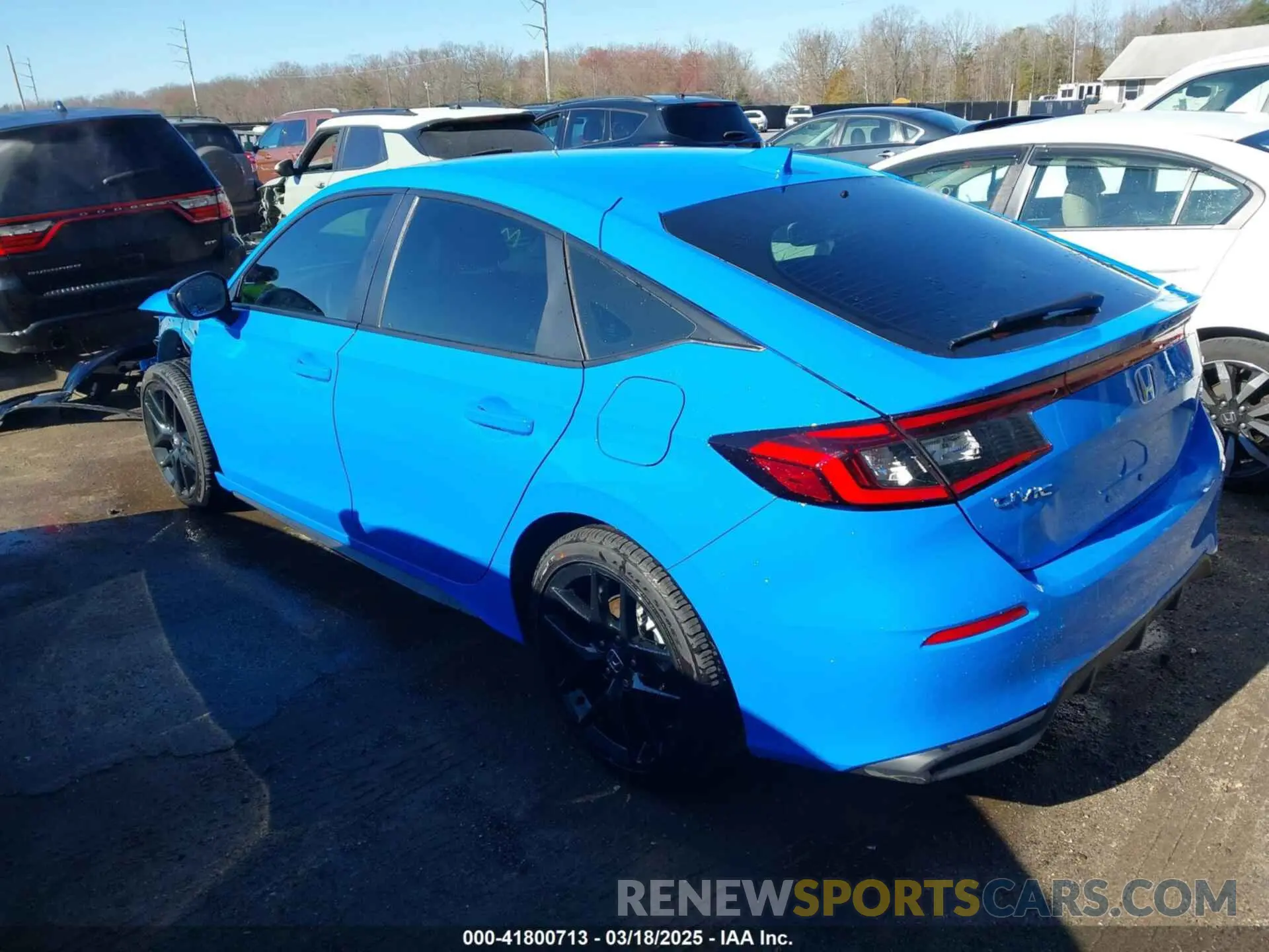 3 fotografías del automóvil dañado 19XFL2H89RE042016 HONDA CIVIC 2024