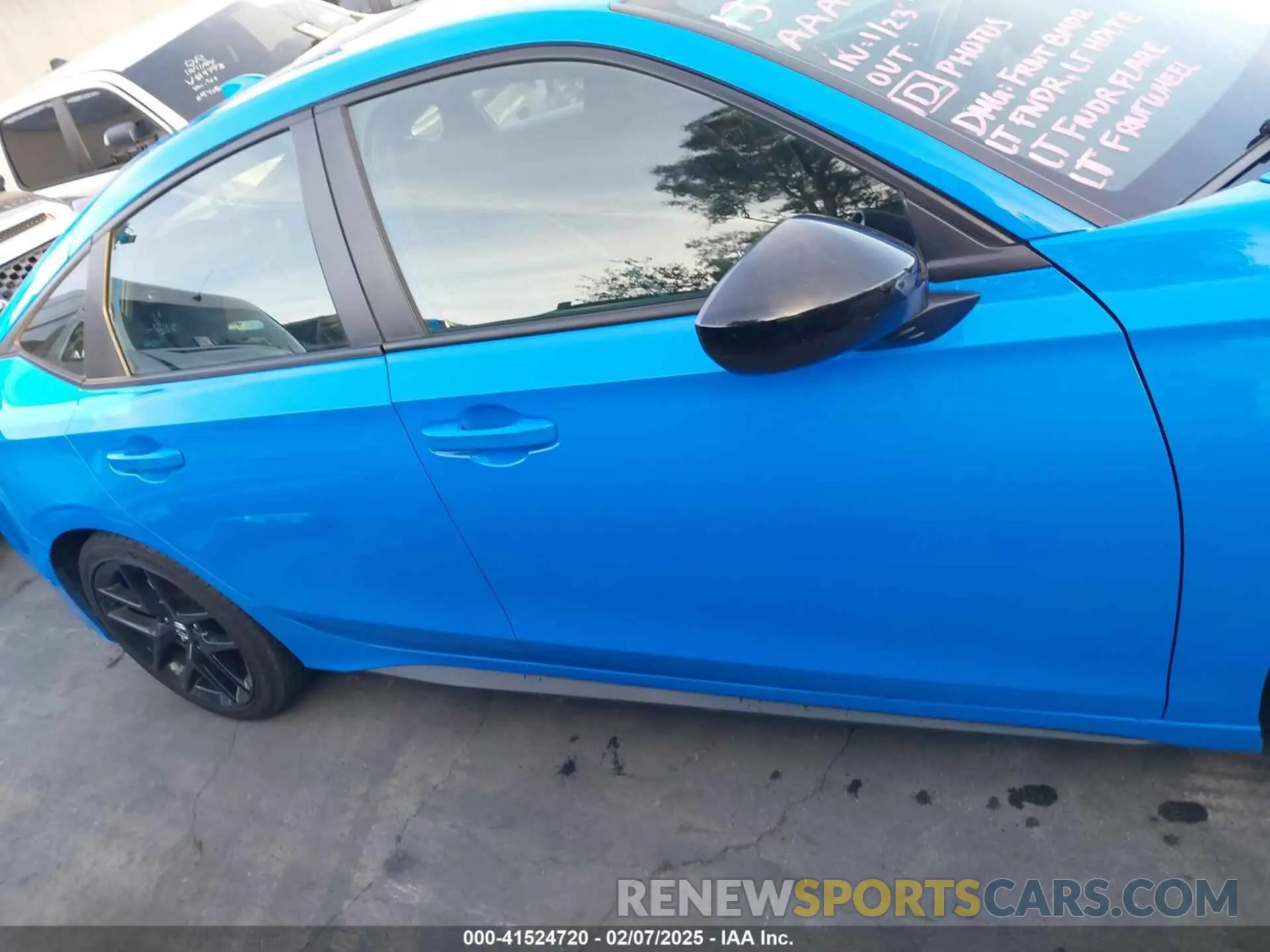 14 fotografías del automóvil dañado 19XFL2H8XRE030456 HONDA CIVIC 2024