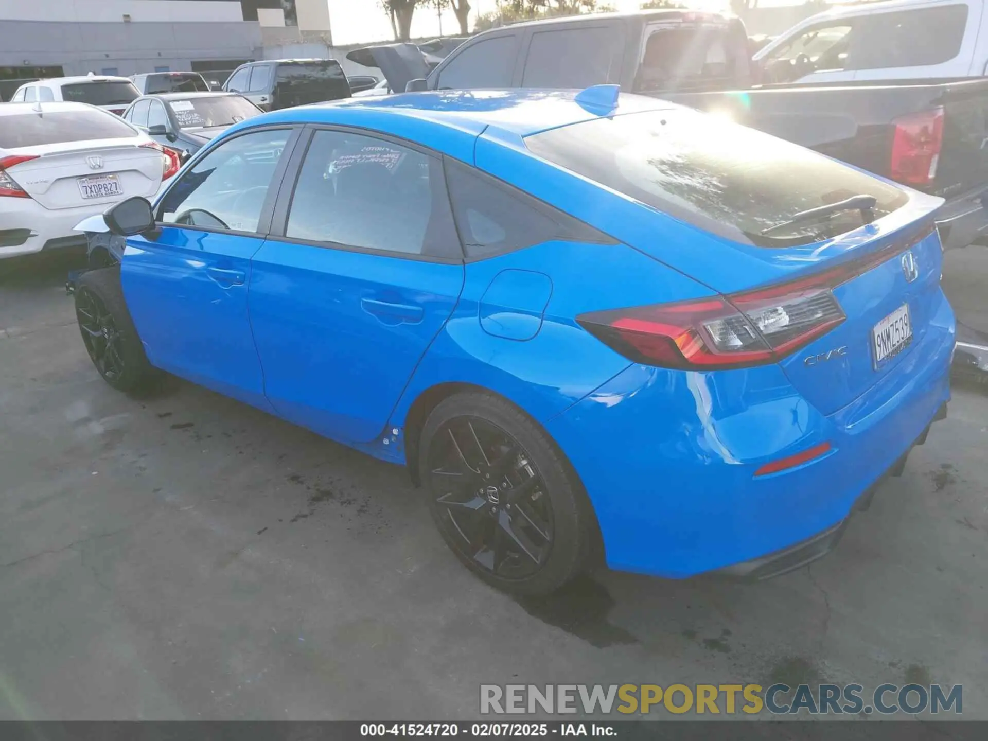 3 fotografías del automóvil dañado 19XFL2H8XRE030456 HONDA CIVIC 2024