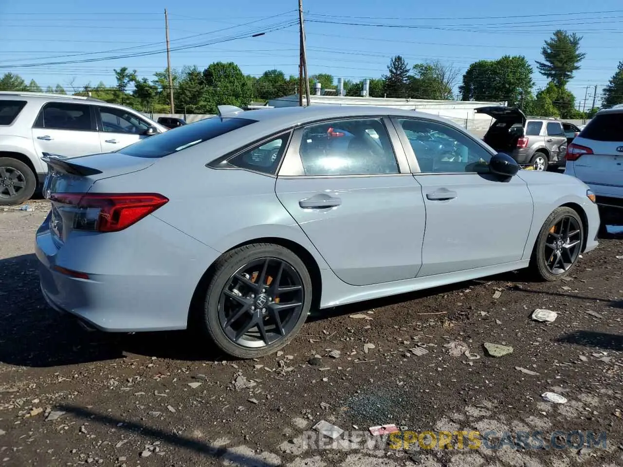 3 fotografías del automóvil dañado 2HGFE1E52RH473110 HONDA CIVIC 2024