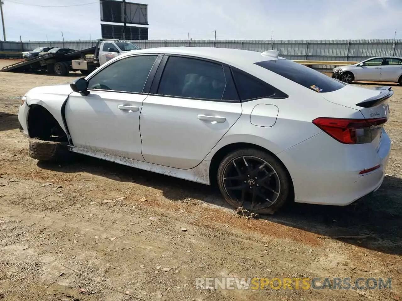 2 fotografías del automóvil dañado 2HGFE1E56RH476754 HONDA CIVIC 2024