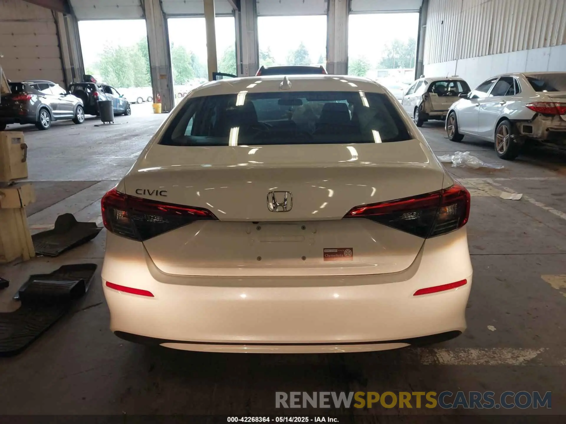 15 fotografías del automóvil dañado 2HGFE1F72RH312787 HONDA CIVIC 2024