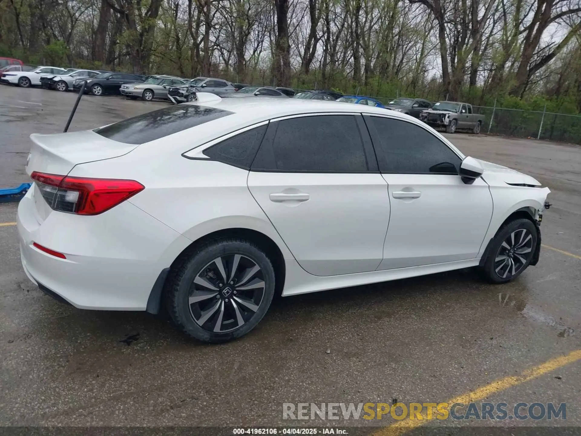 13 fotografías del automóvil dañado 2HGFE1F72RH316113 HONDA CIVIC 2024