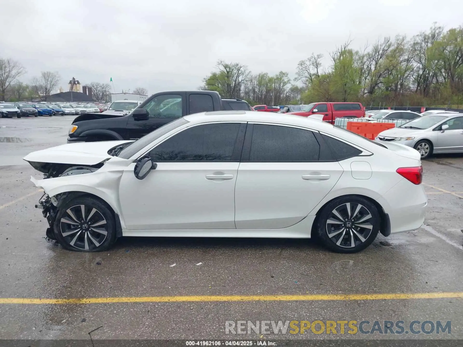 14 fotografías del automóvil dañado 2HGFE1F72RH316113 HONDA CIVIC 2024