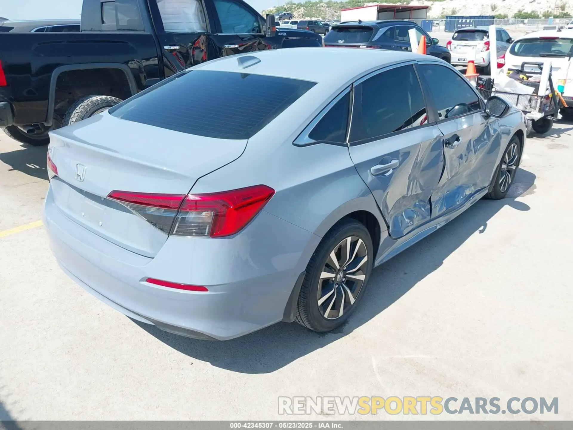 4 fotografías del automóvil dañado 2HGFE1F73RH316623 HONDA CIVIC 2024
