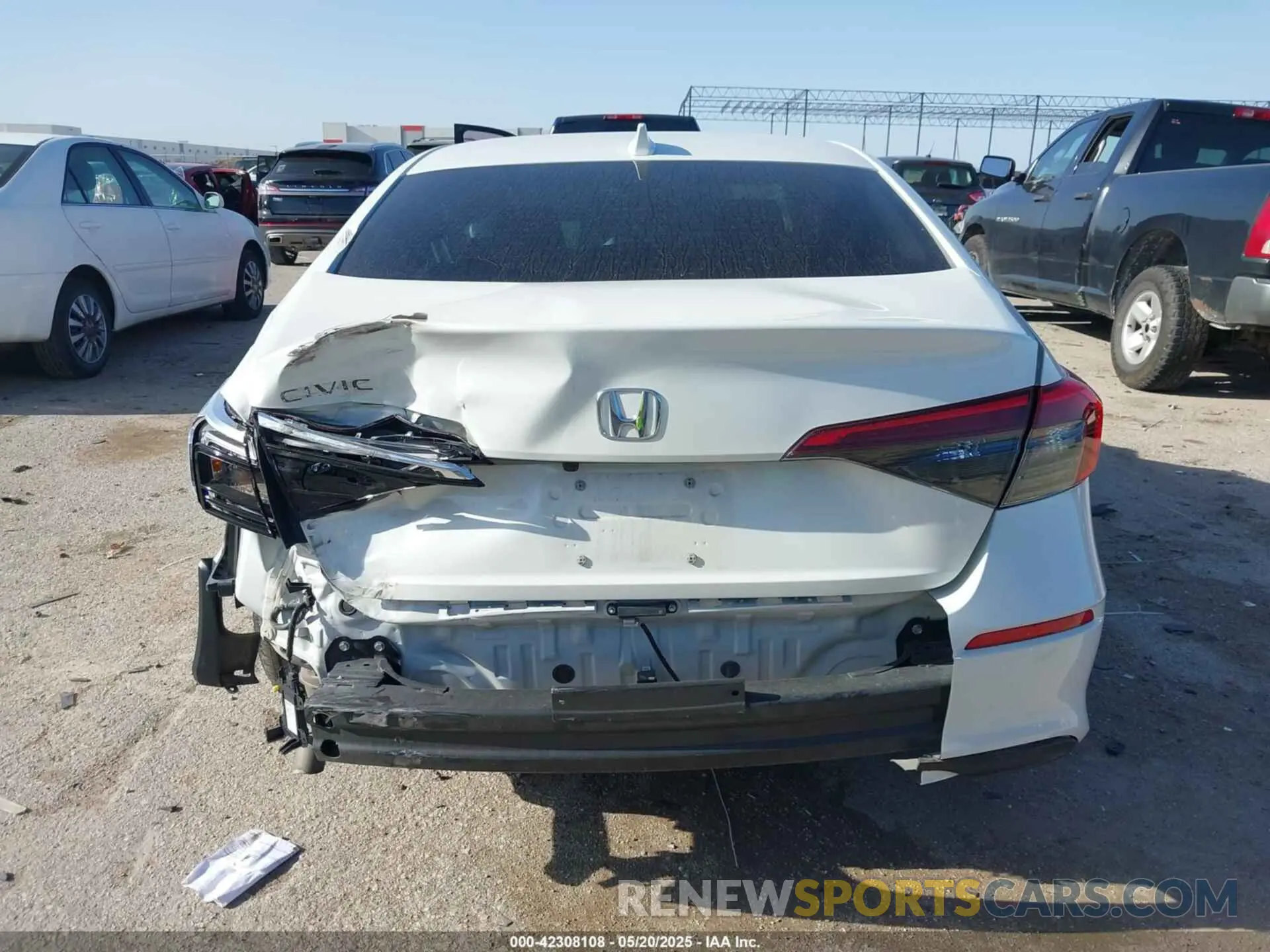 16 fotografías del automóvil dañado 2HGFE1F74RH304514 HONDA CIVIC 2024