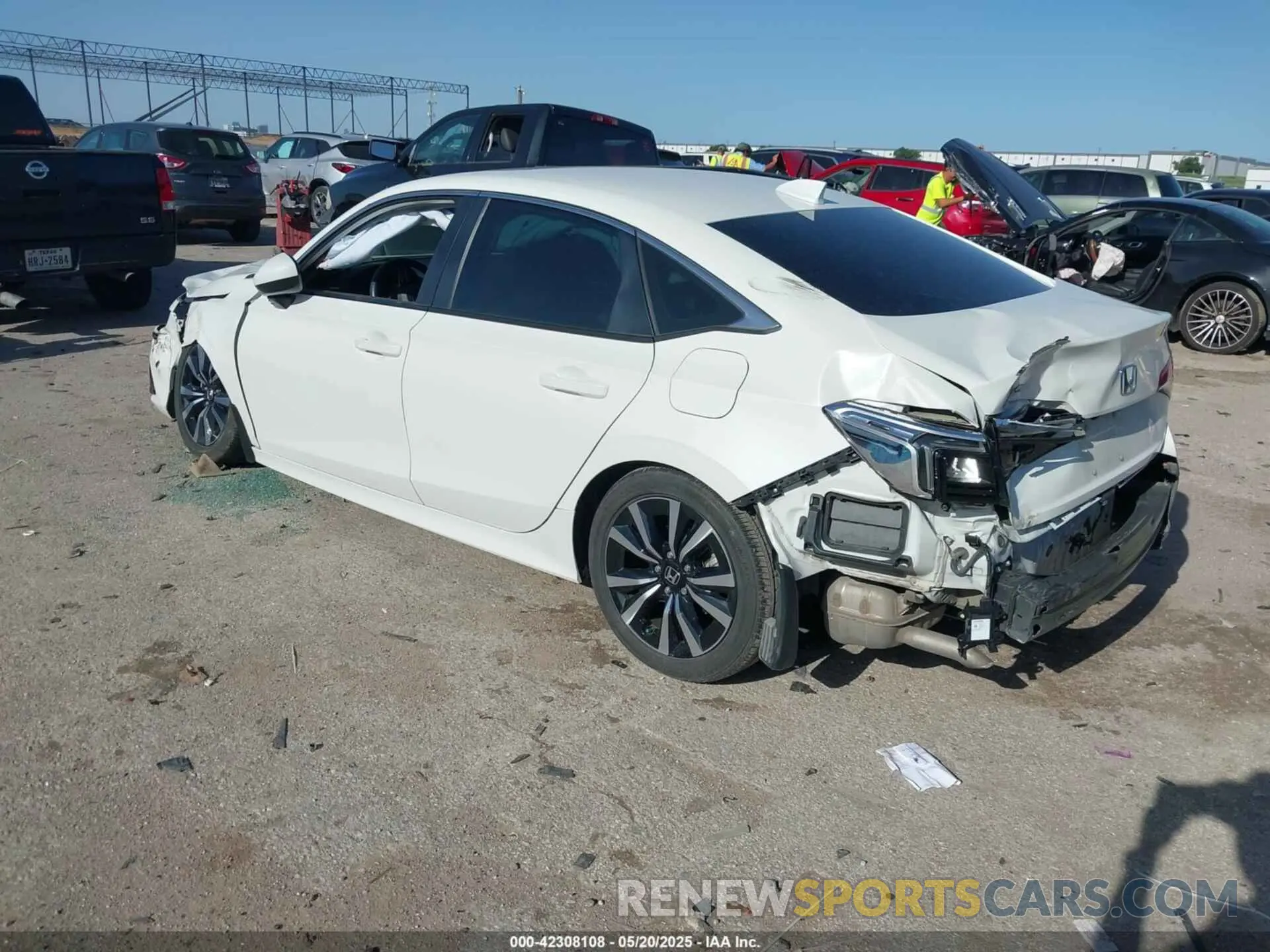 3 fotografías del automóvil dañado 2HGFE1F74RH304514 HONDA CIVIC 2024