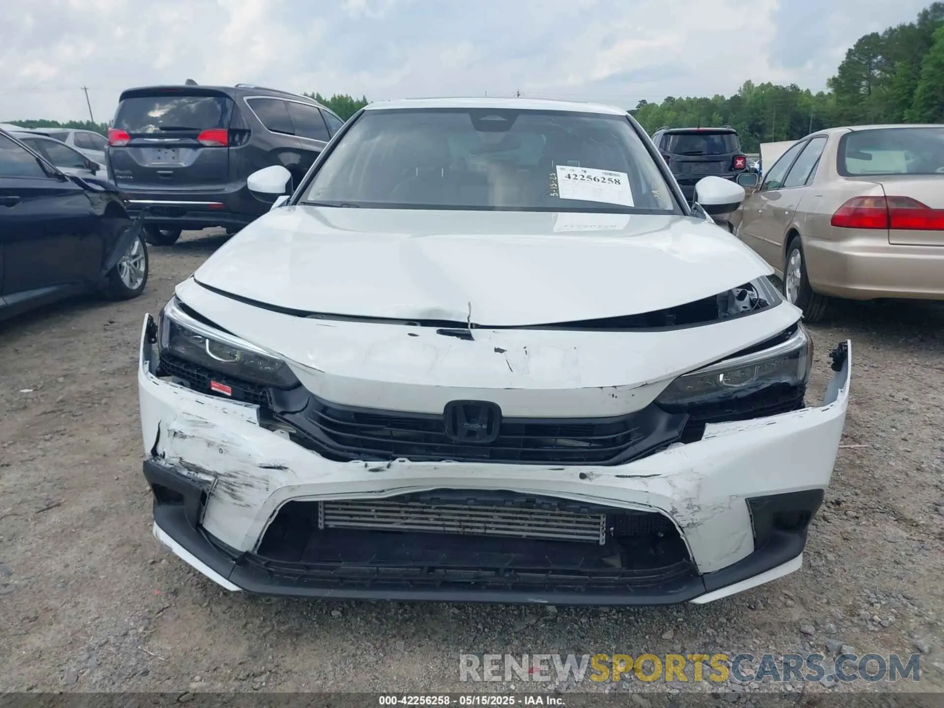 12 fotografías del automóvil dañado 2HGFE1F76RH304286 HONDA CIVIC 2024