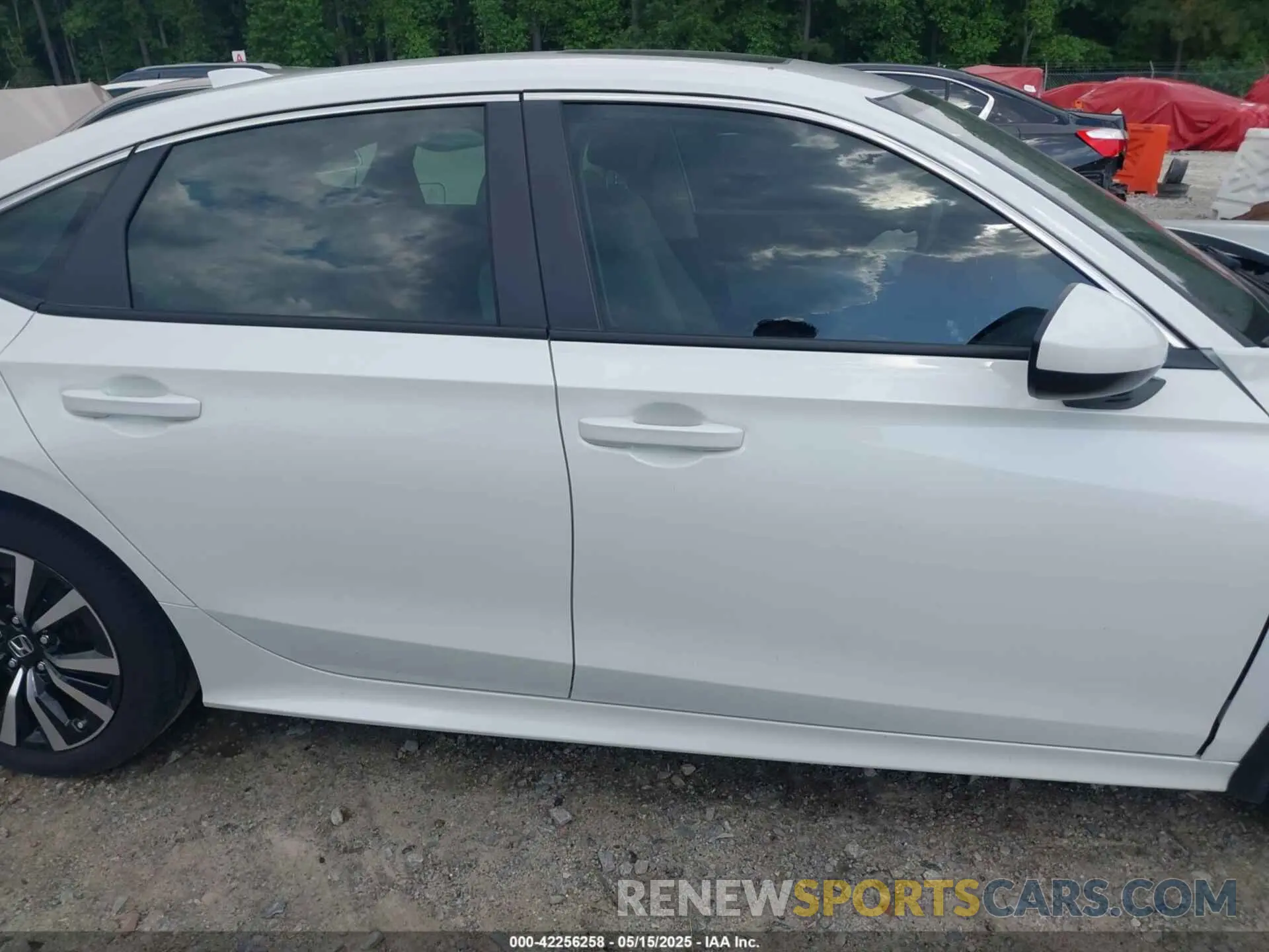 13 fotografías del automóvil dañado 2HGFE1F76RH304286 HONDA CIVIC 2024