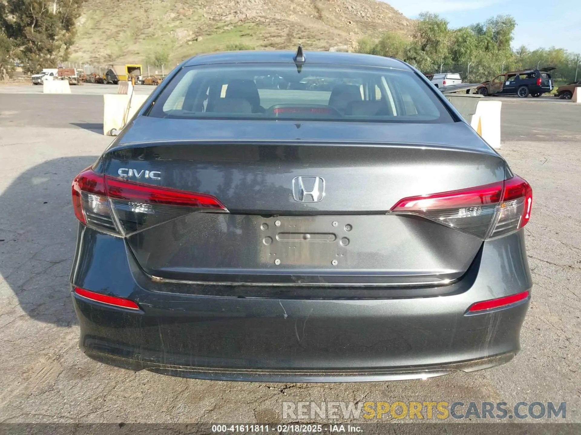 16 fotografías del automóvil dañado 2HGFE1F77RH313871 HONDA CIVIC 2024