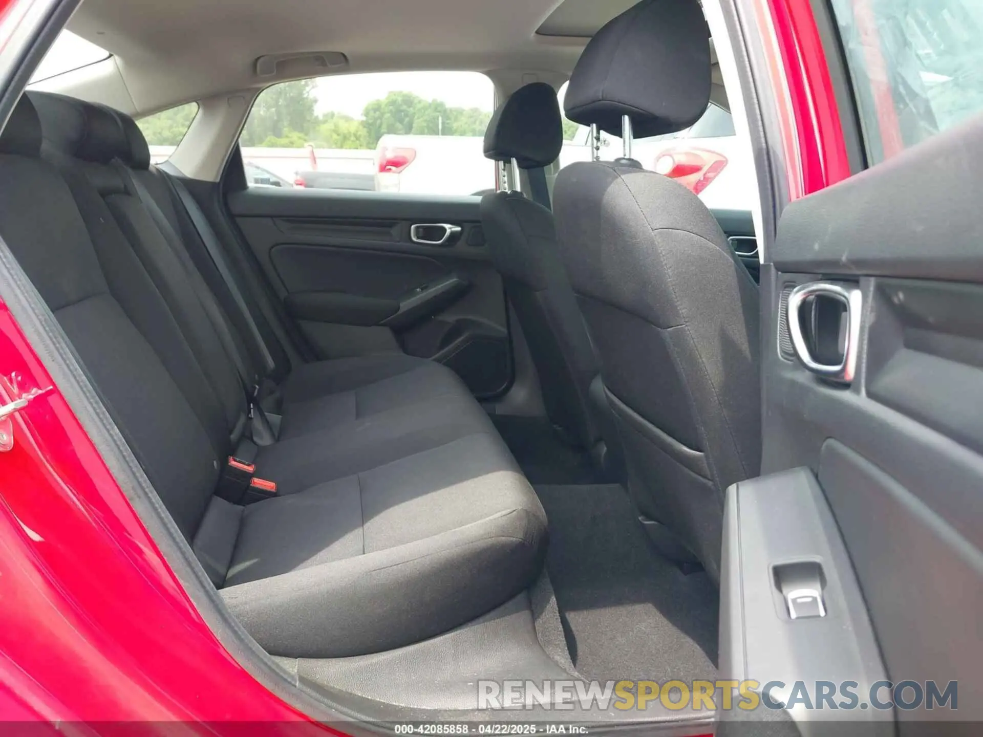 8 fotografías del automóvil dañado 2HGFE1F77RH328841 HONDA CIVIC 2024