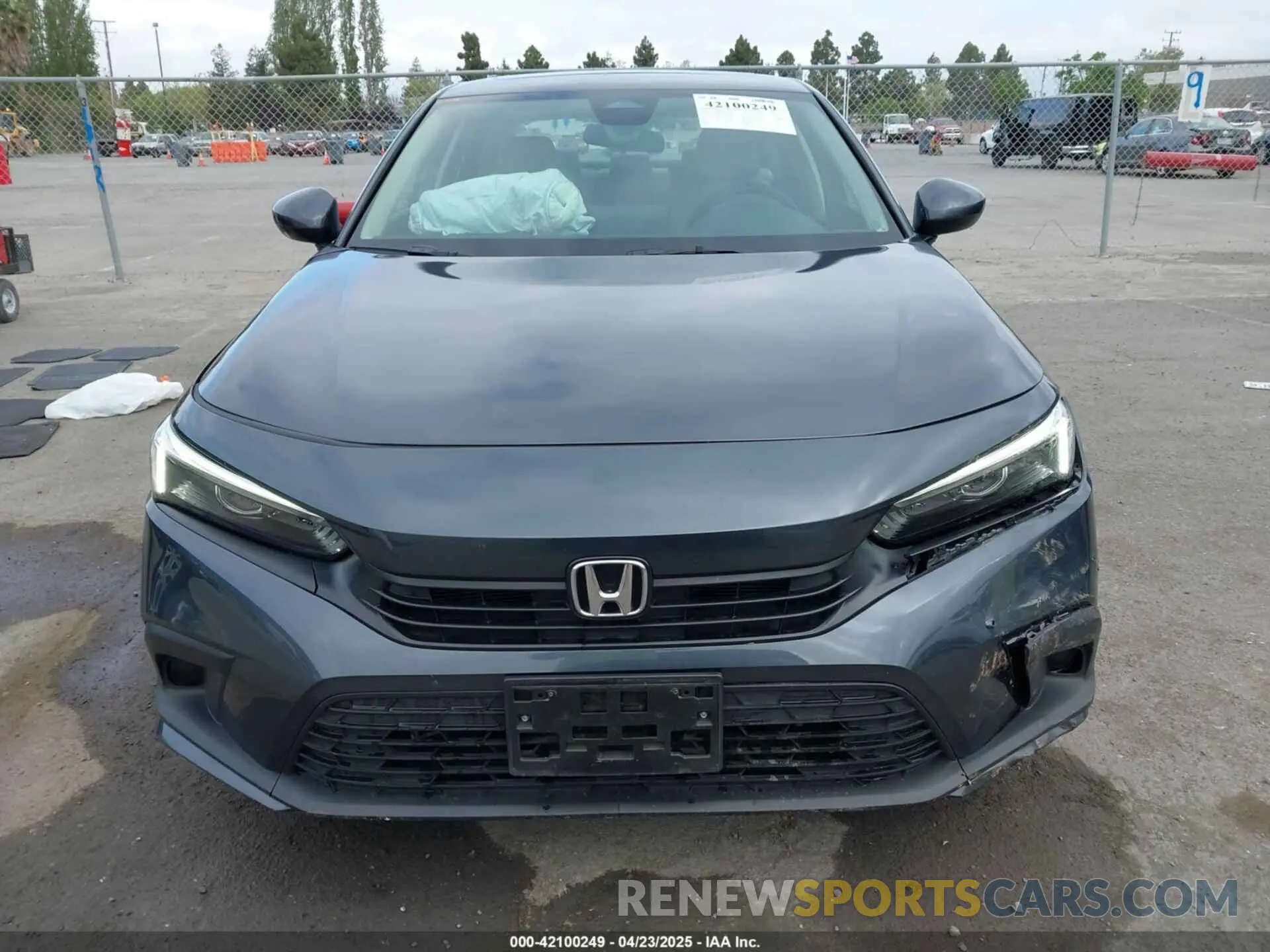 12 fotografías del automóvil dañado 2HGFE1F78RH303771 HONDA CIVIC 2024