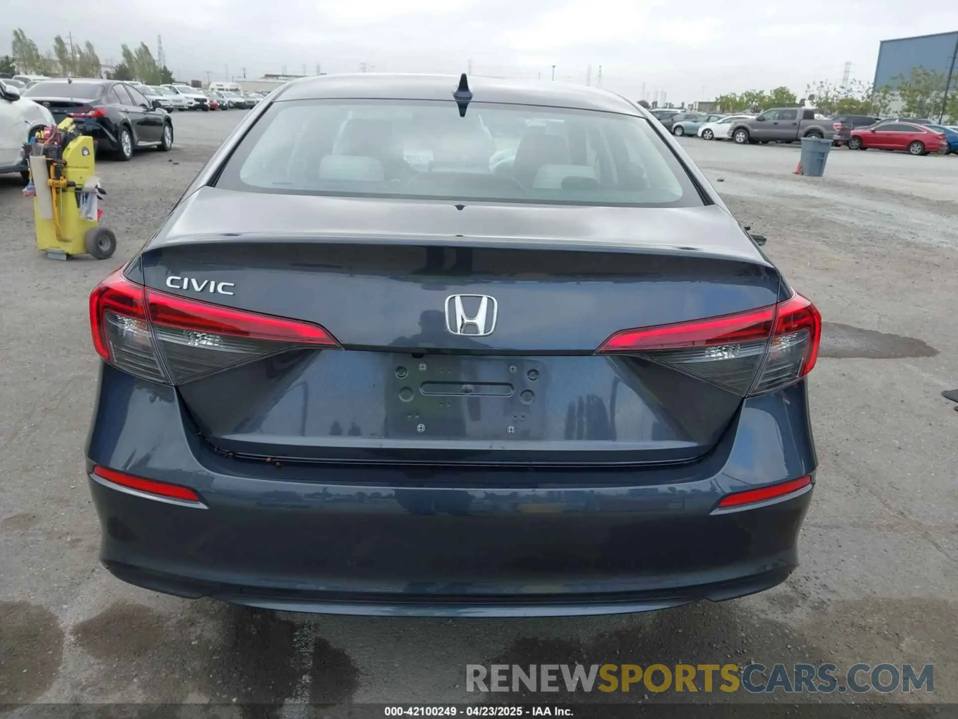 16 fotografías del automóvil dañado 2HGFE1F78RH303771 HONDA CIVIC 2024