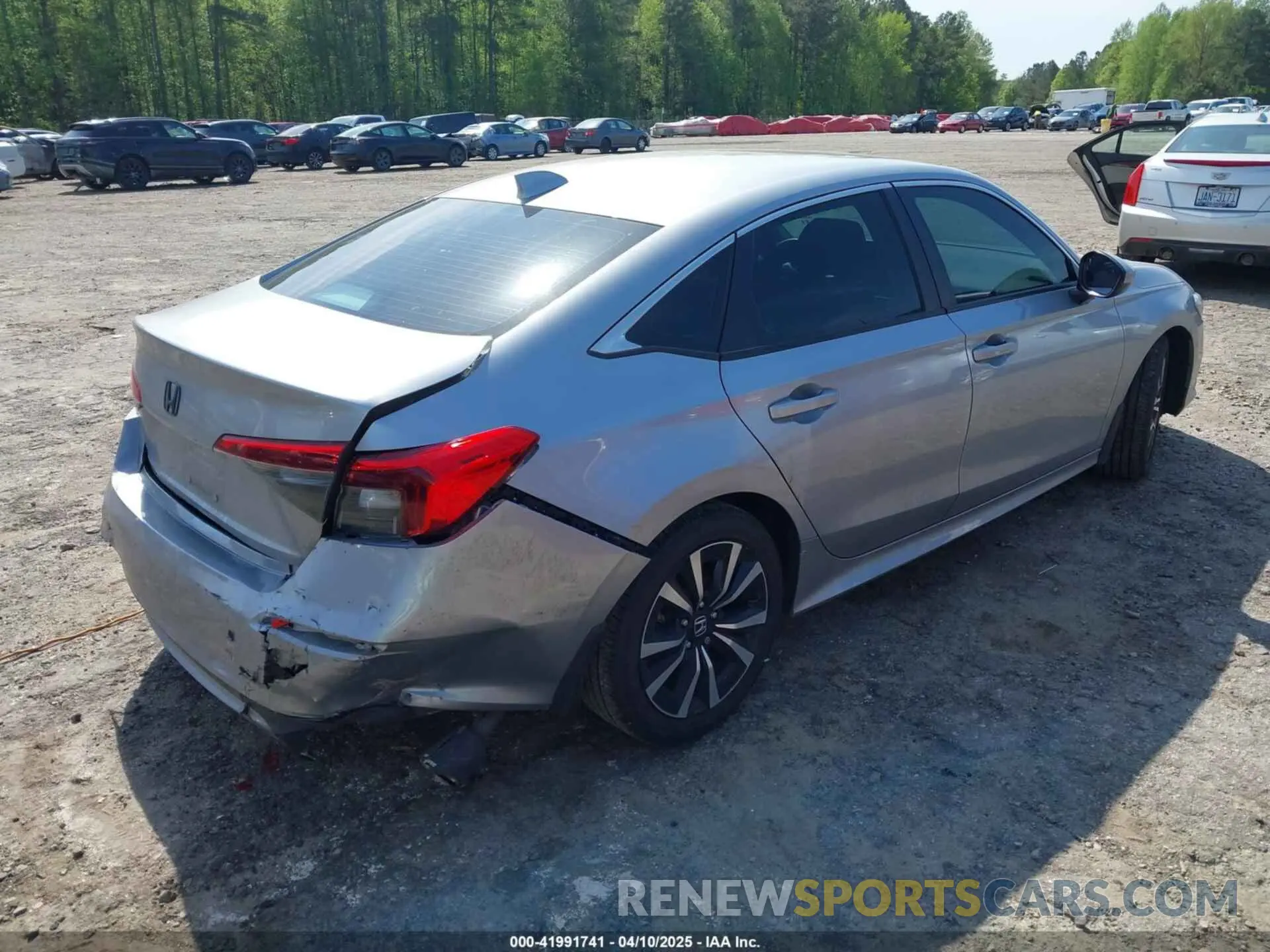4 fotografías del automóvil dañado 2HGFE1F78RH325172 HONDA CIVIC 2024