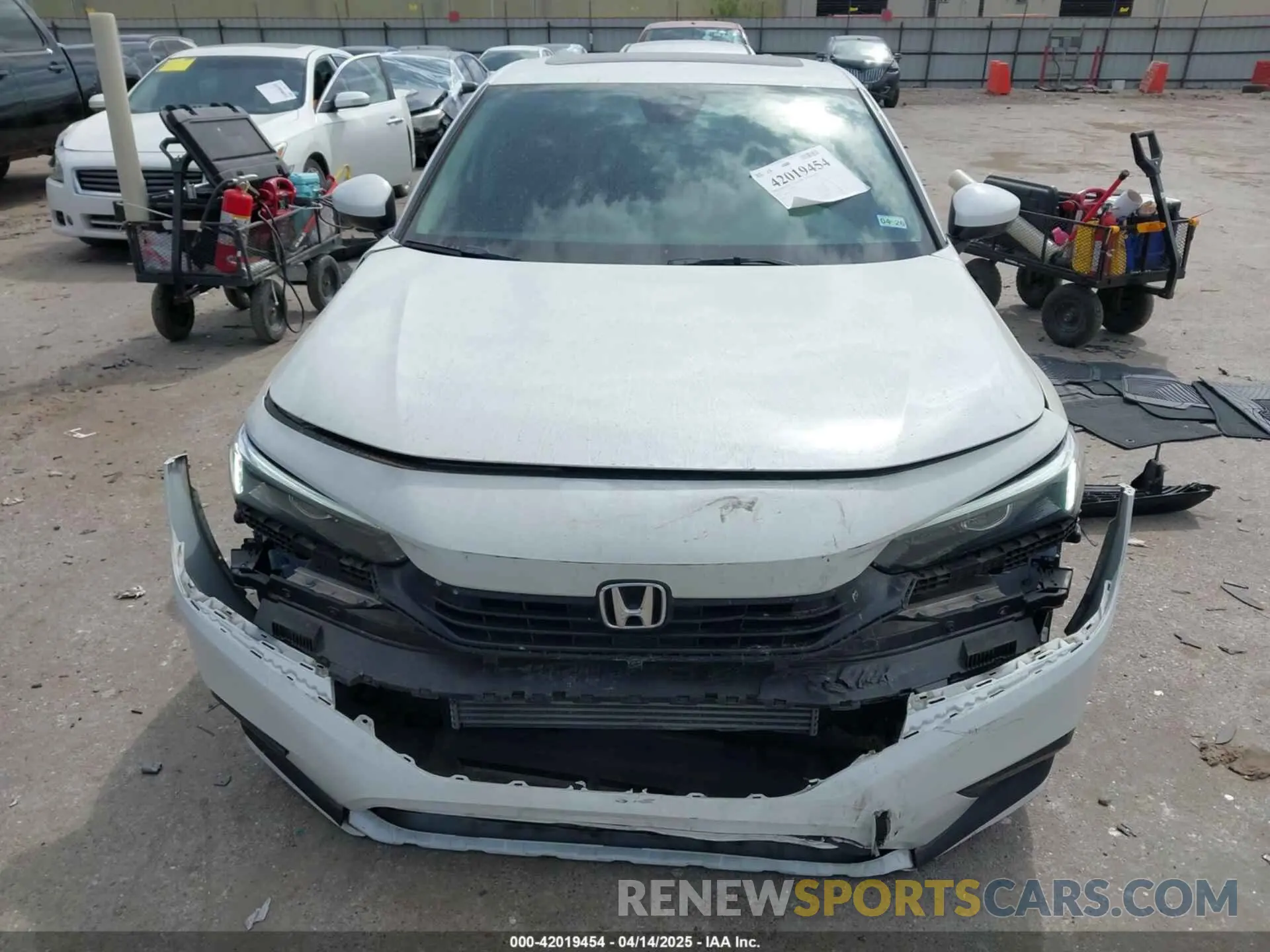 12 fotografías del automóvil dañado 2HGFE1F7XRH323682 HONDA CIVIC 2024