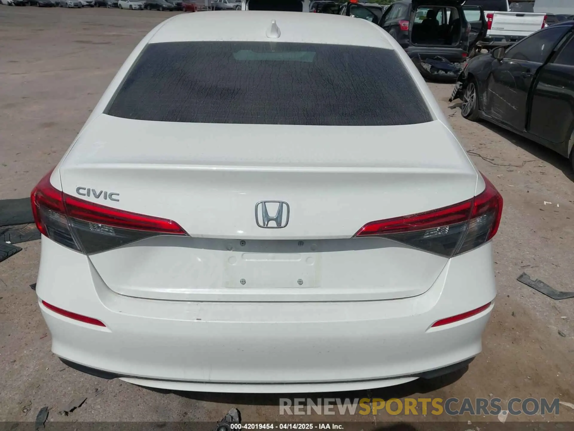 16 fotografías del automóvil dañado 2HGFE1F7XRH323682 HONDA CIVIC 2024