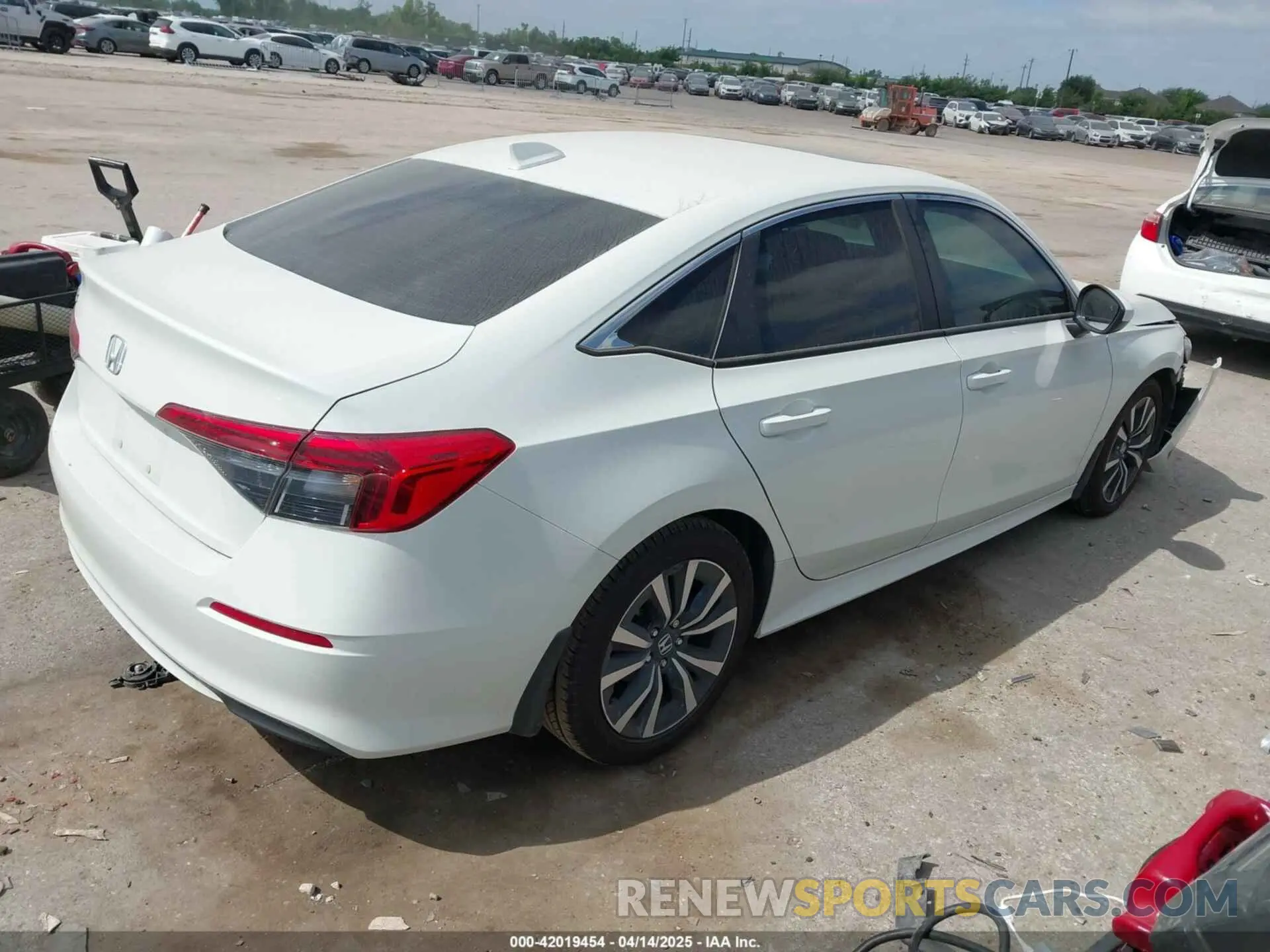 4 fotografías del automóvil dañado 2HGFE1F7XRH323682 HONDA CIVIC 2024