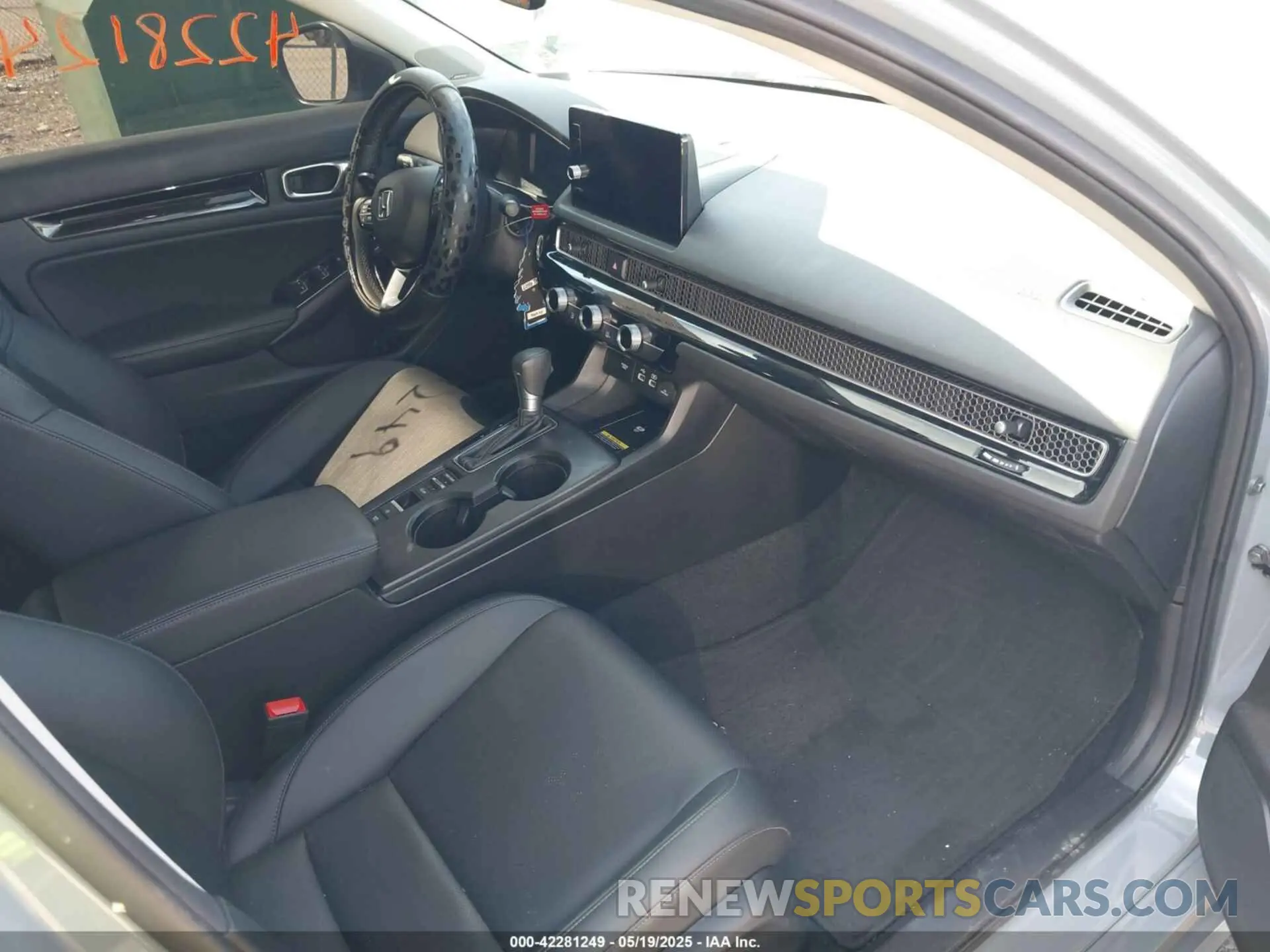 5 fotografías del automóvil dañado 2HGFE1F90RH323188 HONDA CIVIC 2024