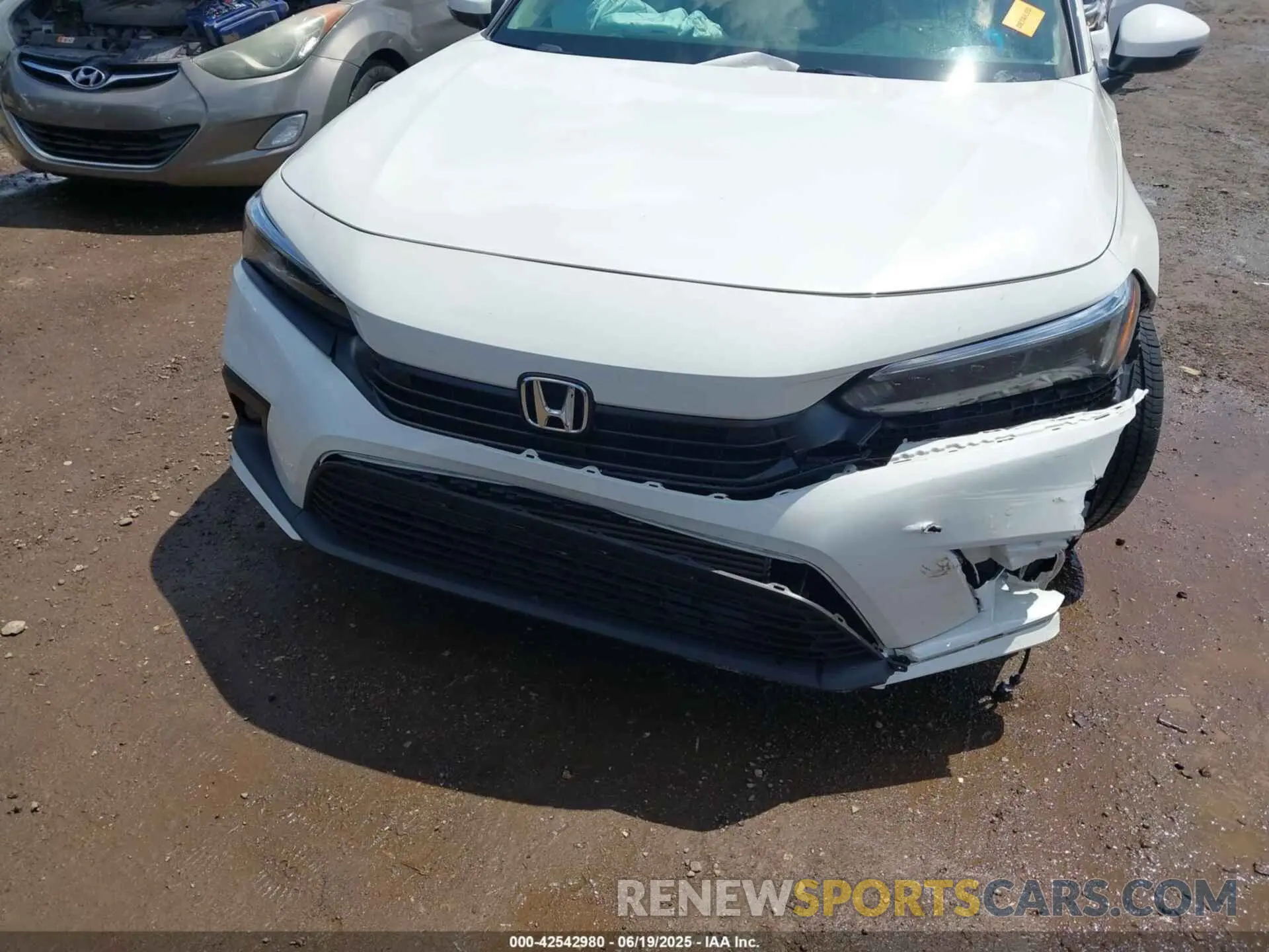13 fotografías del automóvil dañado 2HGFE1F90RH324471 HONDA CIVIC 2024