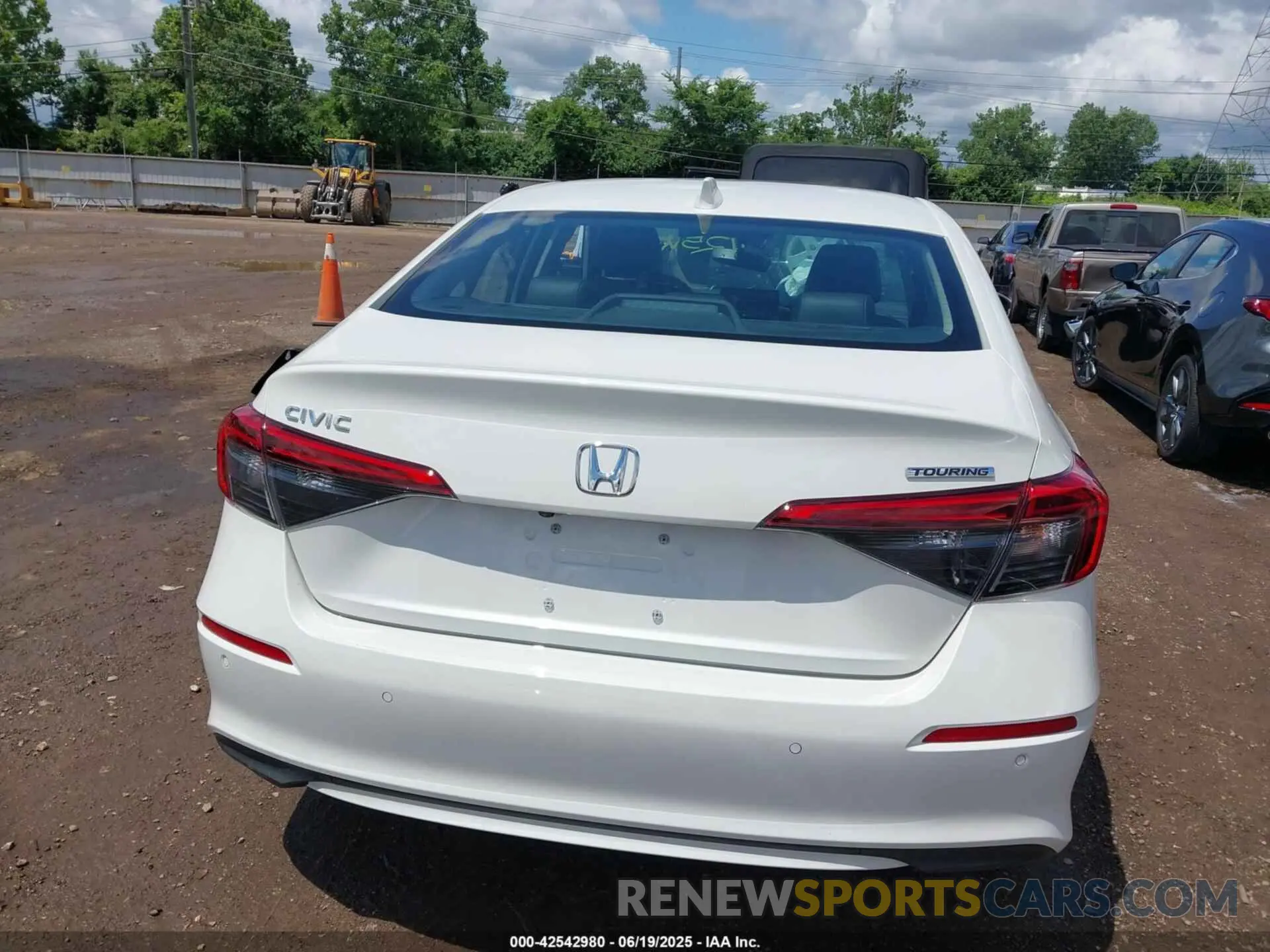17 fotografías del automóvil dañado 2HGFE1F90RH324471 HONDA CIVIC 2024