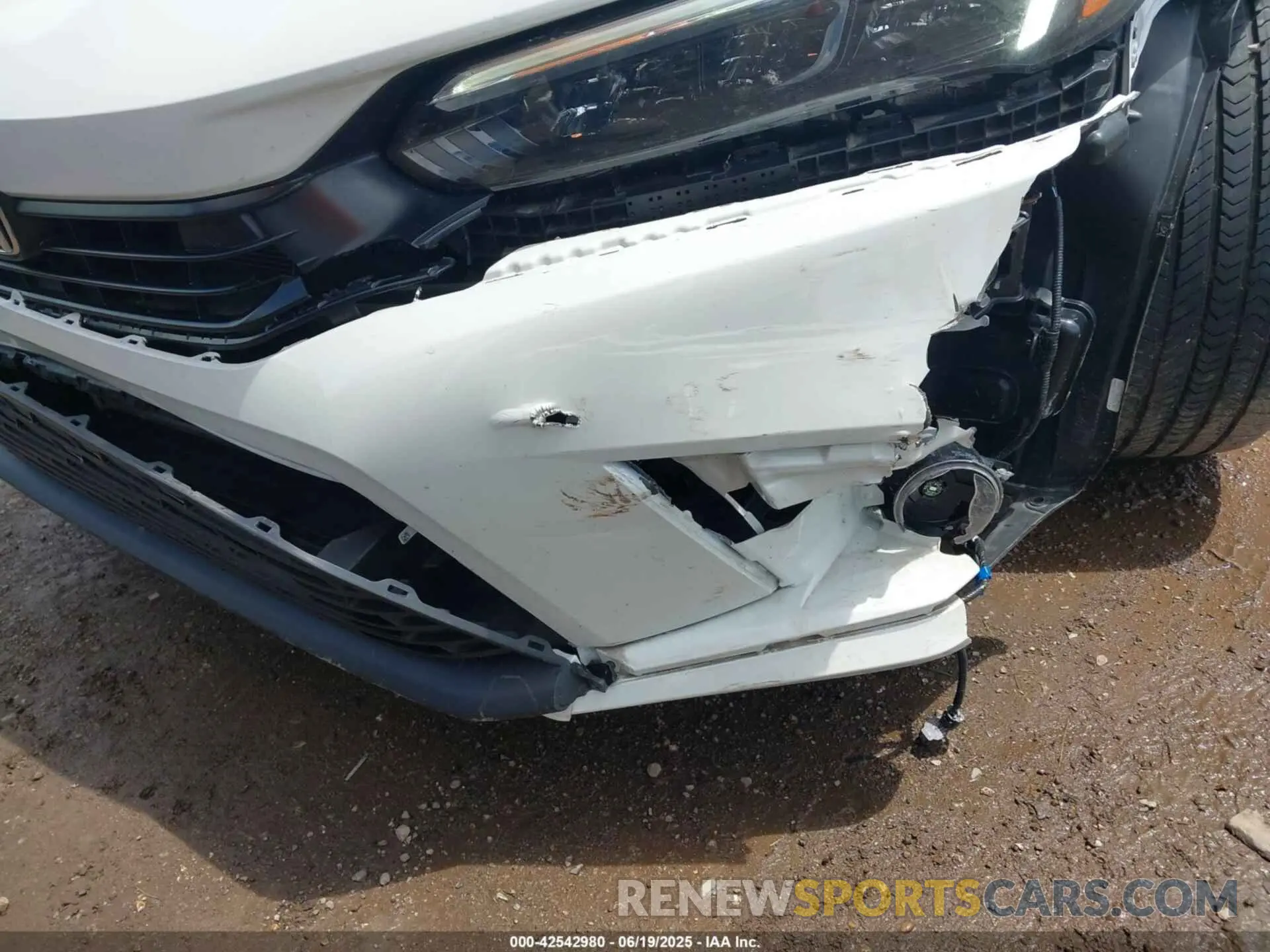 19 fotografías del automóvil dañado 2HGFE1F90RH324471 HONDA CIVIC 2024