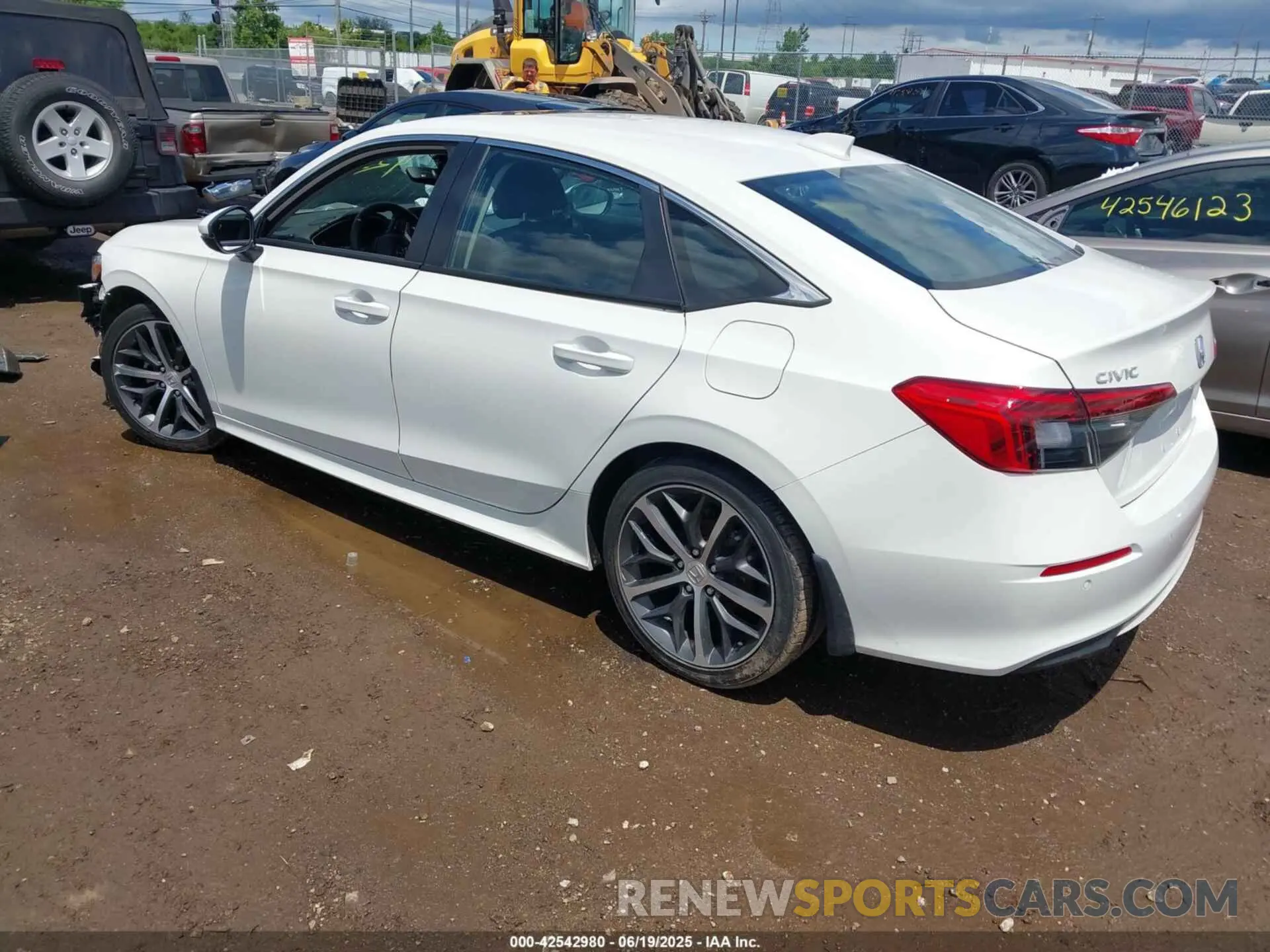 3 fotografías del automóvil dañado 2HGFE1F90RH324471 HONDA CIVIC 2024