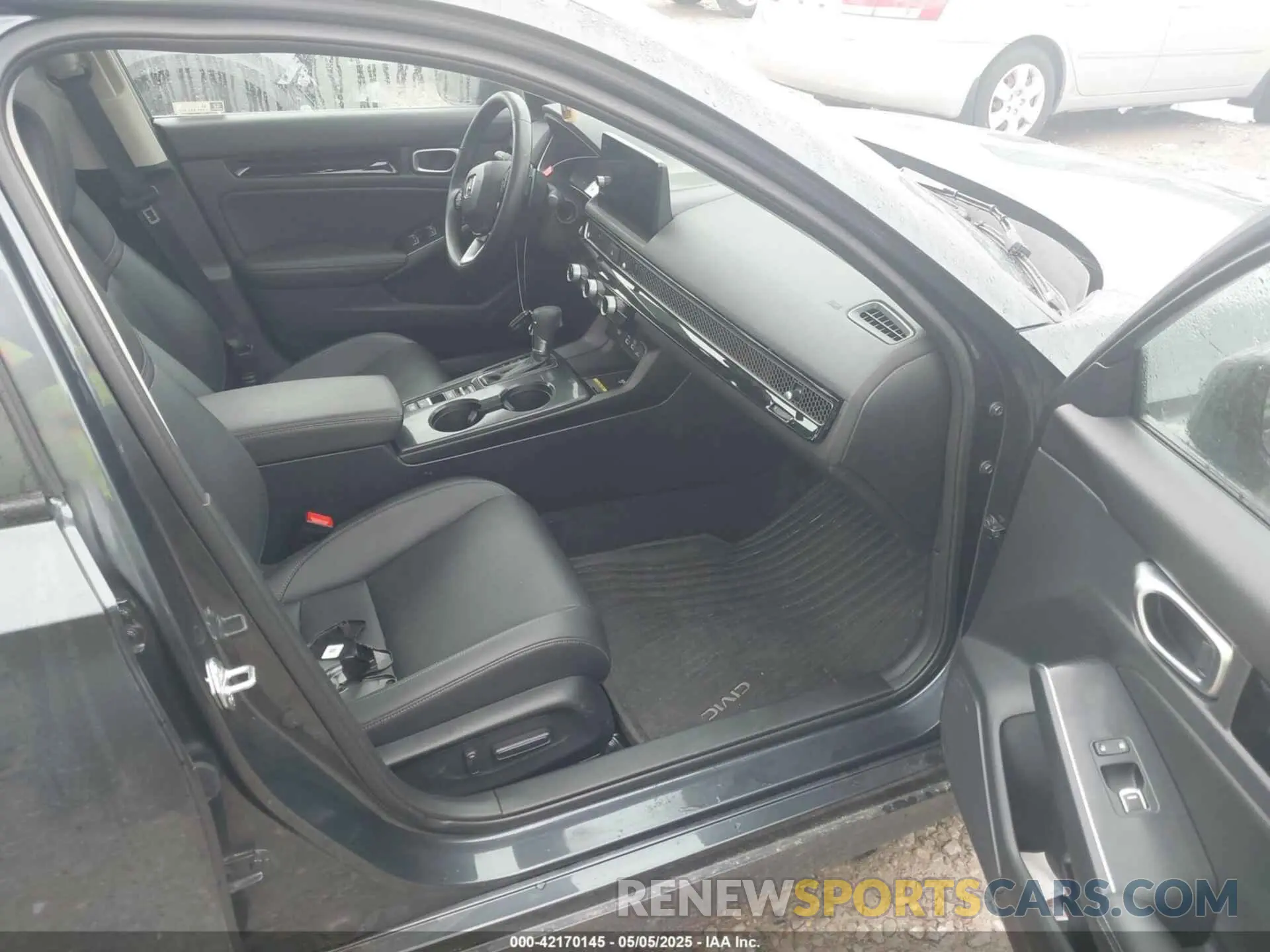 5 fotografías del automóvil dañado 2HGFE1F92RH300270 HONDA CIVIC 2024