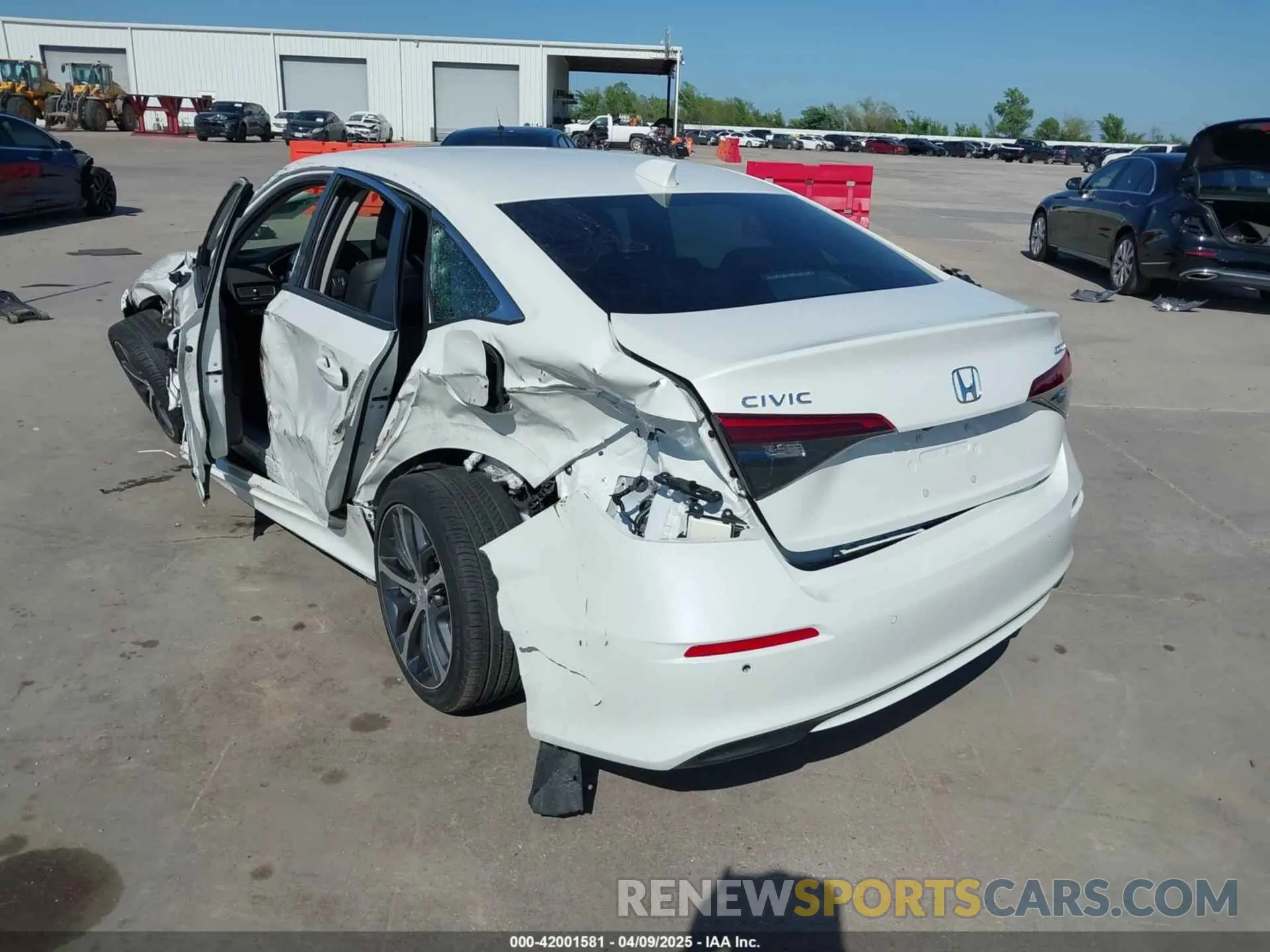 3 fotografías del automóvil dañado 2HGFE1F92RH307980 HONDA CIVIC 2024