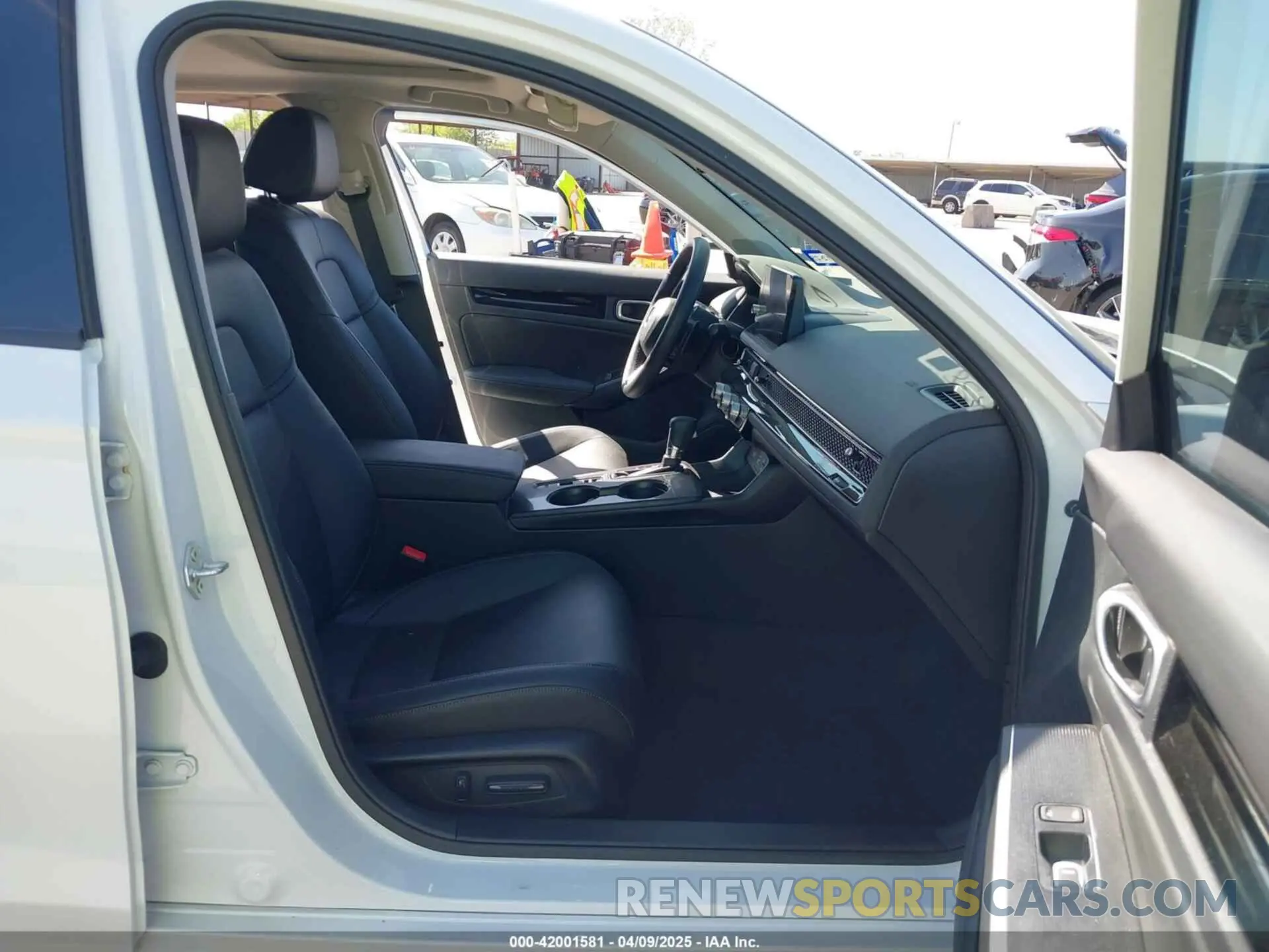 5 fotografías del automóvil dañado 2HGFE1F92RH307980 HONDA CIVIC 2024