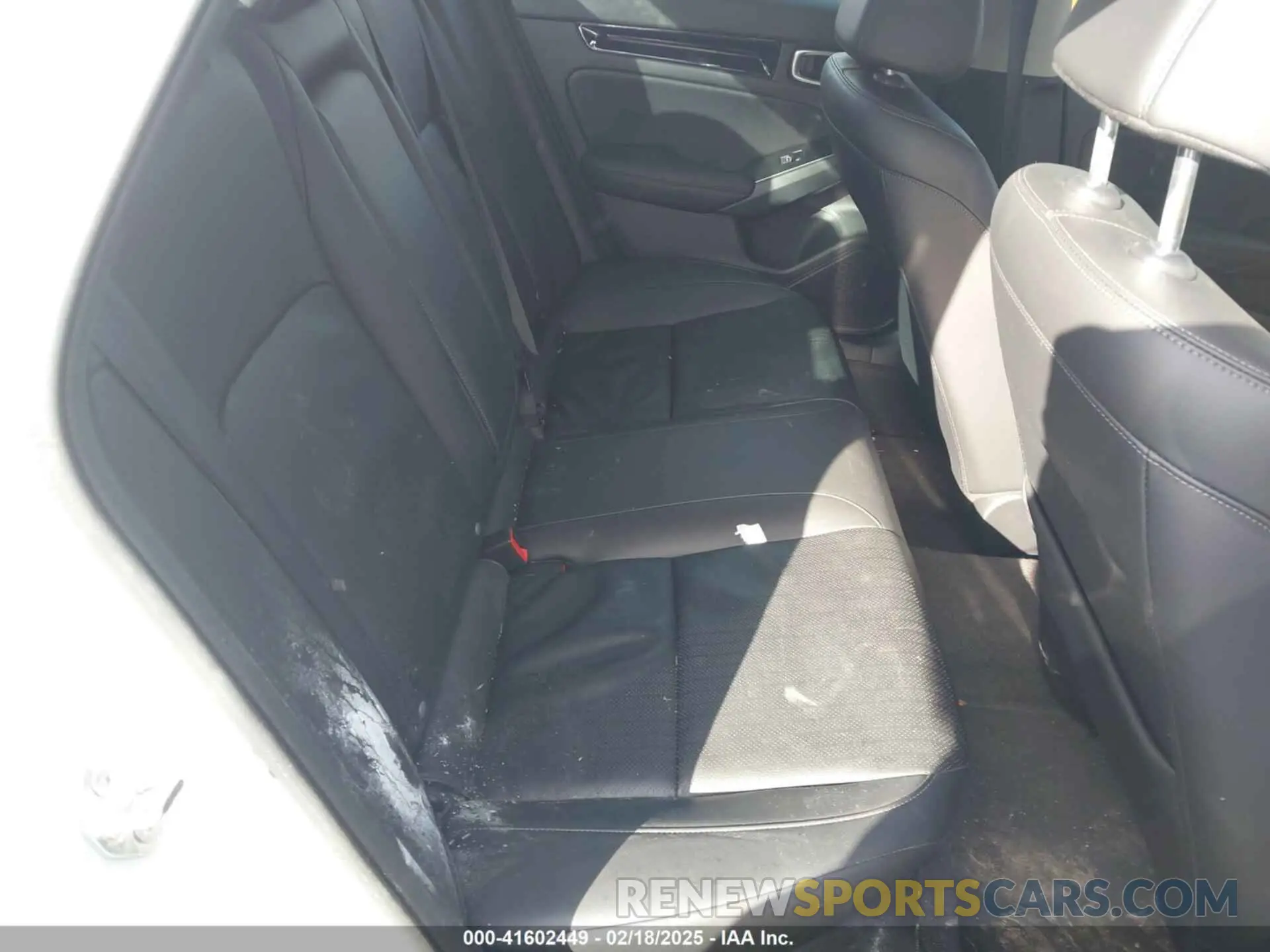8 fotografías del automóvil dañado 2HGFE1F93RH328739 HONDA CIVIC 2024
