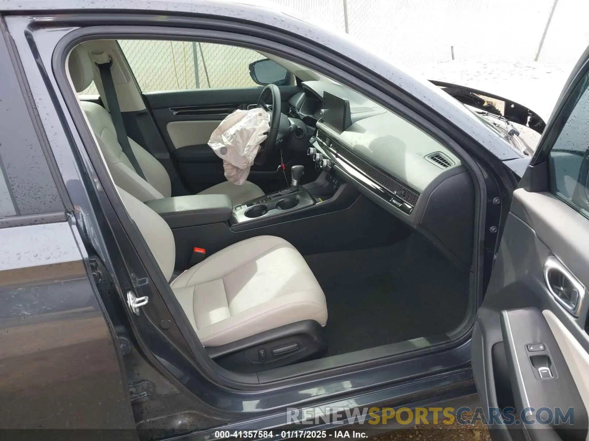 5 fotografías del automóvil dañado 2HGFE1F93RH333844 HONDA CIVIC 2024