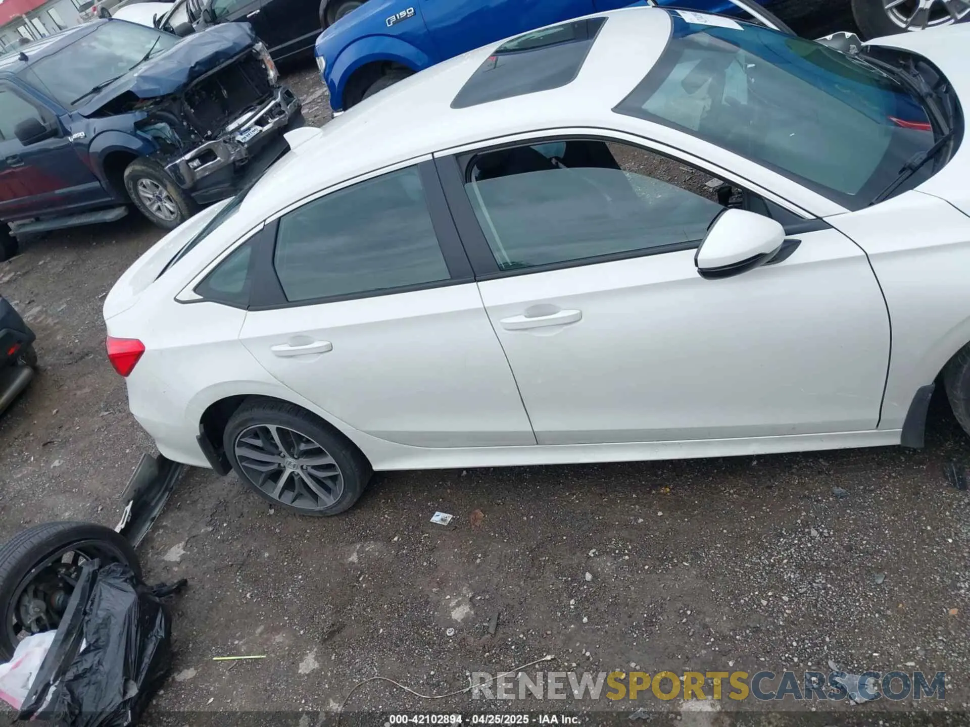 13 fotografías del automóvil dañado 2HGFE1F93RH341247 HONDA CIVIC 2024
