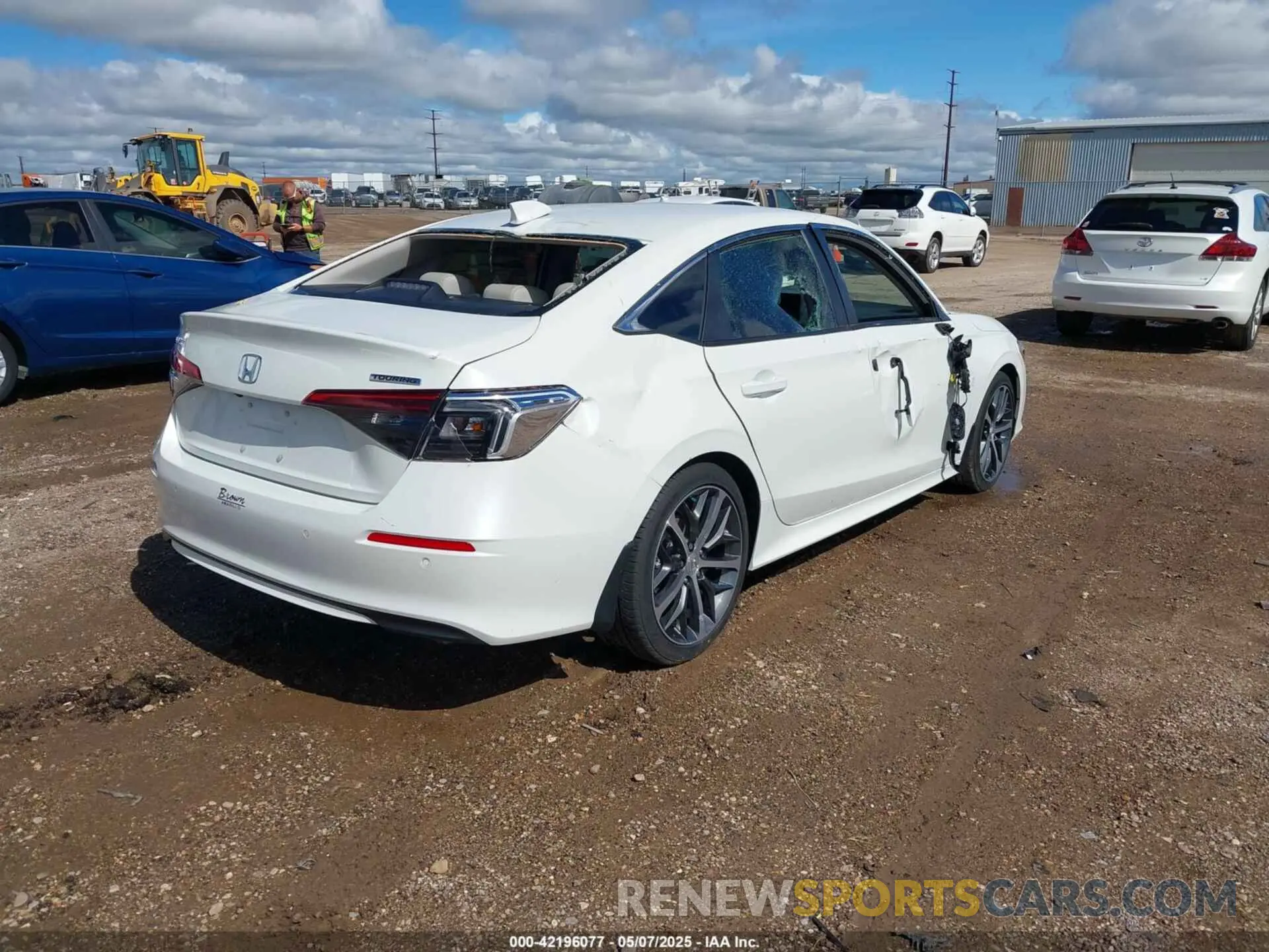 4 fotografías del automóvil dañado 2HGFE1F97RH315587 HONDA CIVIC 2024