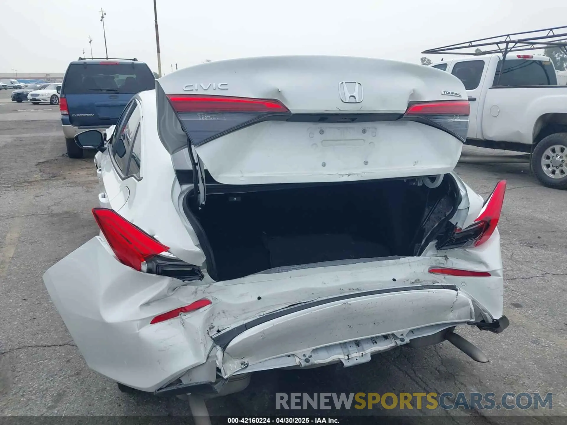 16 fotografías del automóvil dañado 2HGFE1F98RH330115 HONDA CIVIC 2024