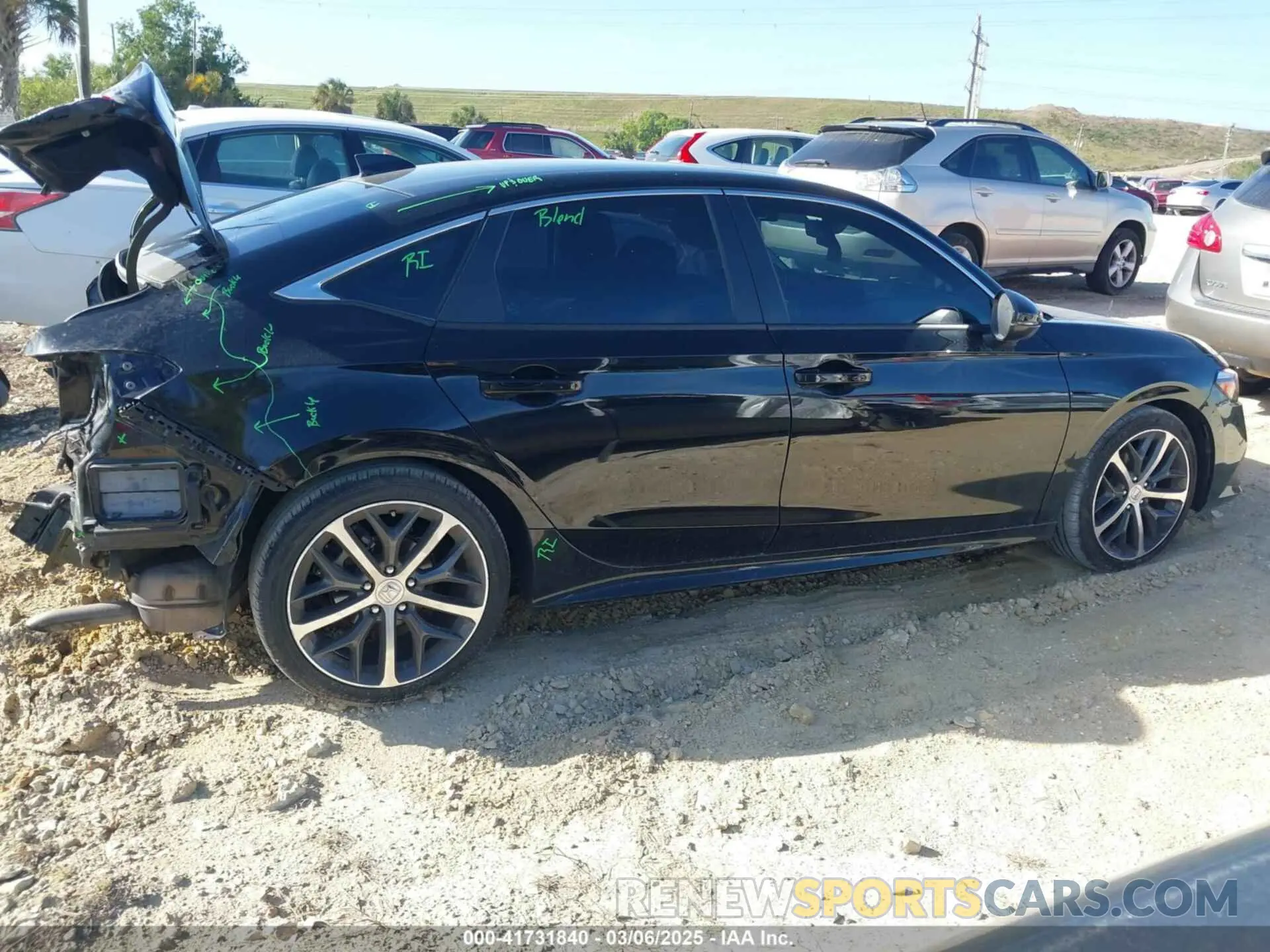 14 fotografías del automóvil dañado 2HGFE1F99RH315705 HONDA CIVIC 2024